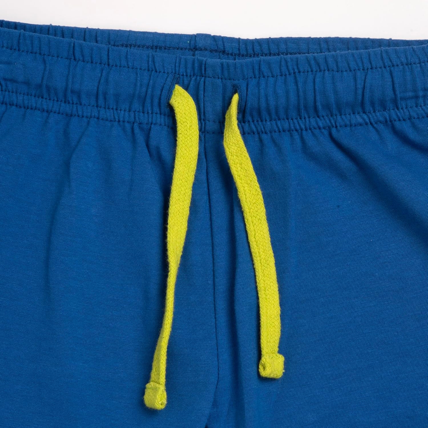 Detalle de Completo Bambino Chicco con Canottiera e Pantaloncini – design italiano, informal e pratico