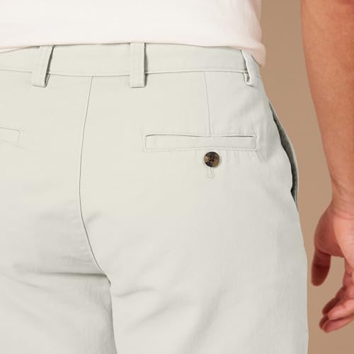 Detalle de Amazon Essentials Pantalones Cortos Chinos Bermudas Shorts Verano 9" (23 cm) para Hombre, Gris, 29W