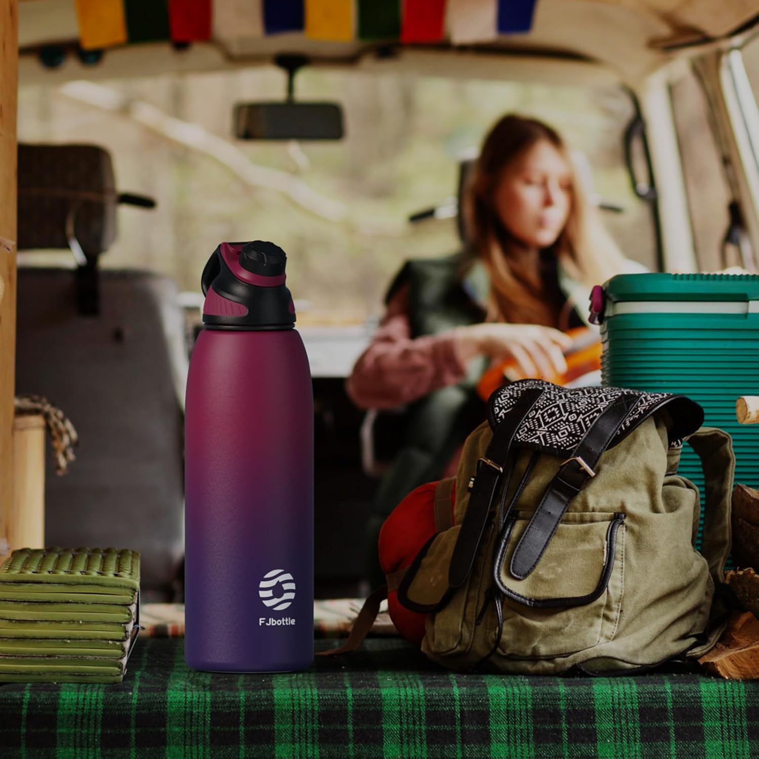 Detalle 2 de FJbottle Edelstahl Sport-Trinkflasche mit magnetischem Deckel (BPA-frei), auslaufsicher – 1.000 ml/800 ml/600 ml/400 ml