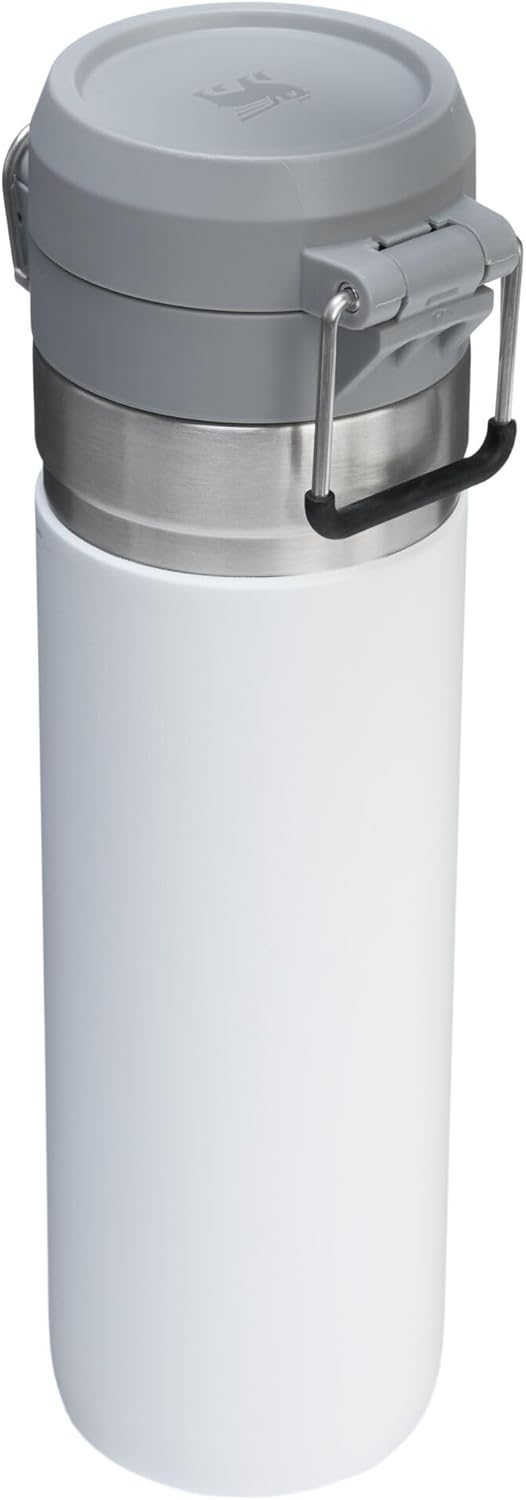 Detalle de Stanley Quick Flip GO 24 oz Water Bottle