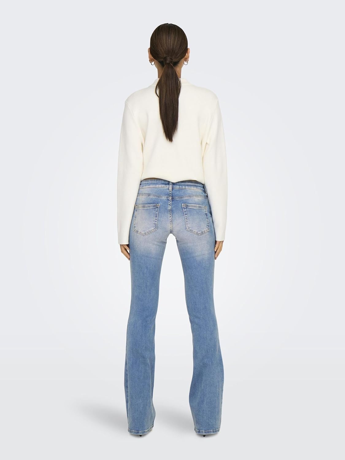 Thumbnail 2 de ONLY Female Flared-Jeans ONLBLUSH mit niedrigem Bund – Flared Fit für einen lässigen Look