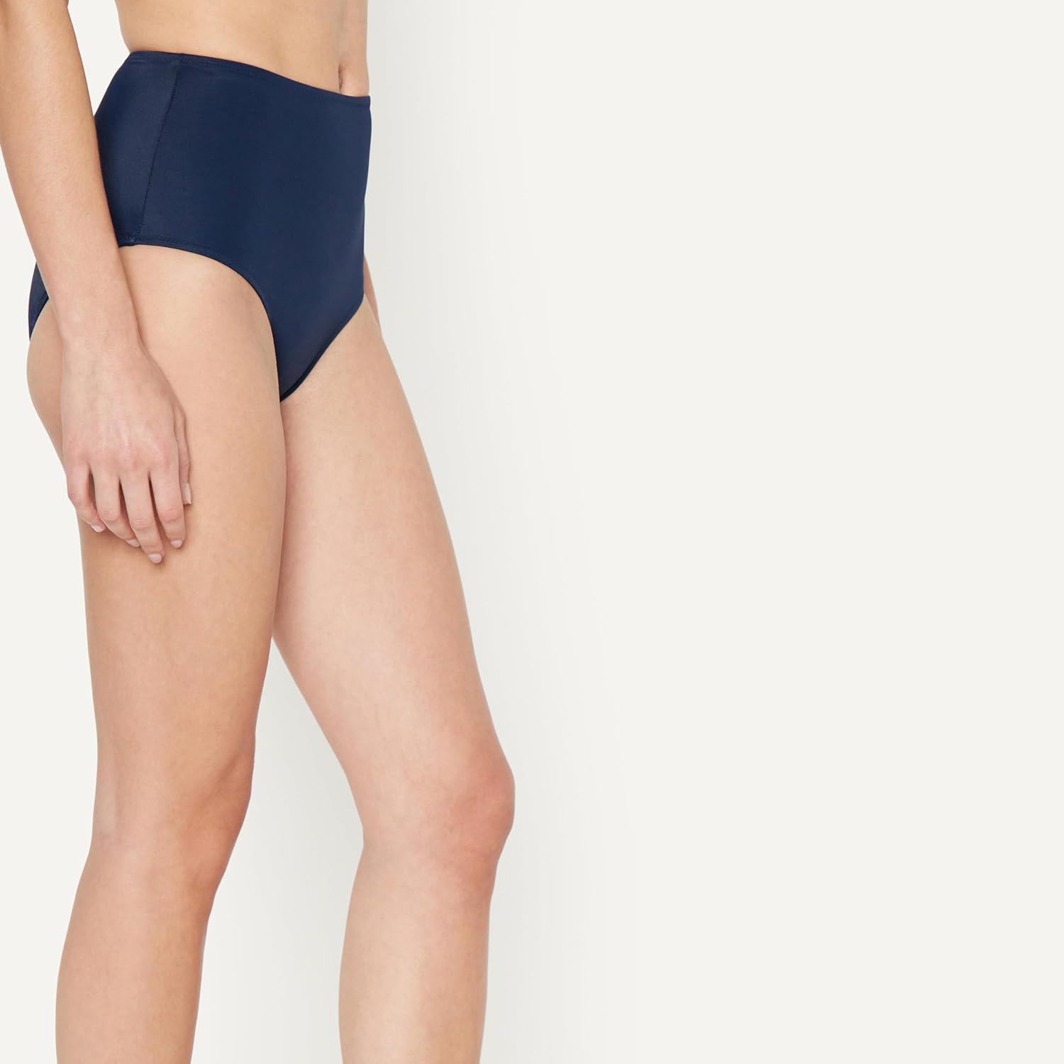 Detalle 2 de Amazon Essentials Women's High Waist Swim Bottom (Available in Plus Size) – Practical, full-coverage beachwear