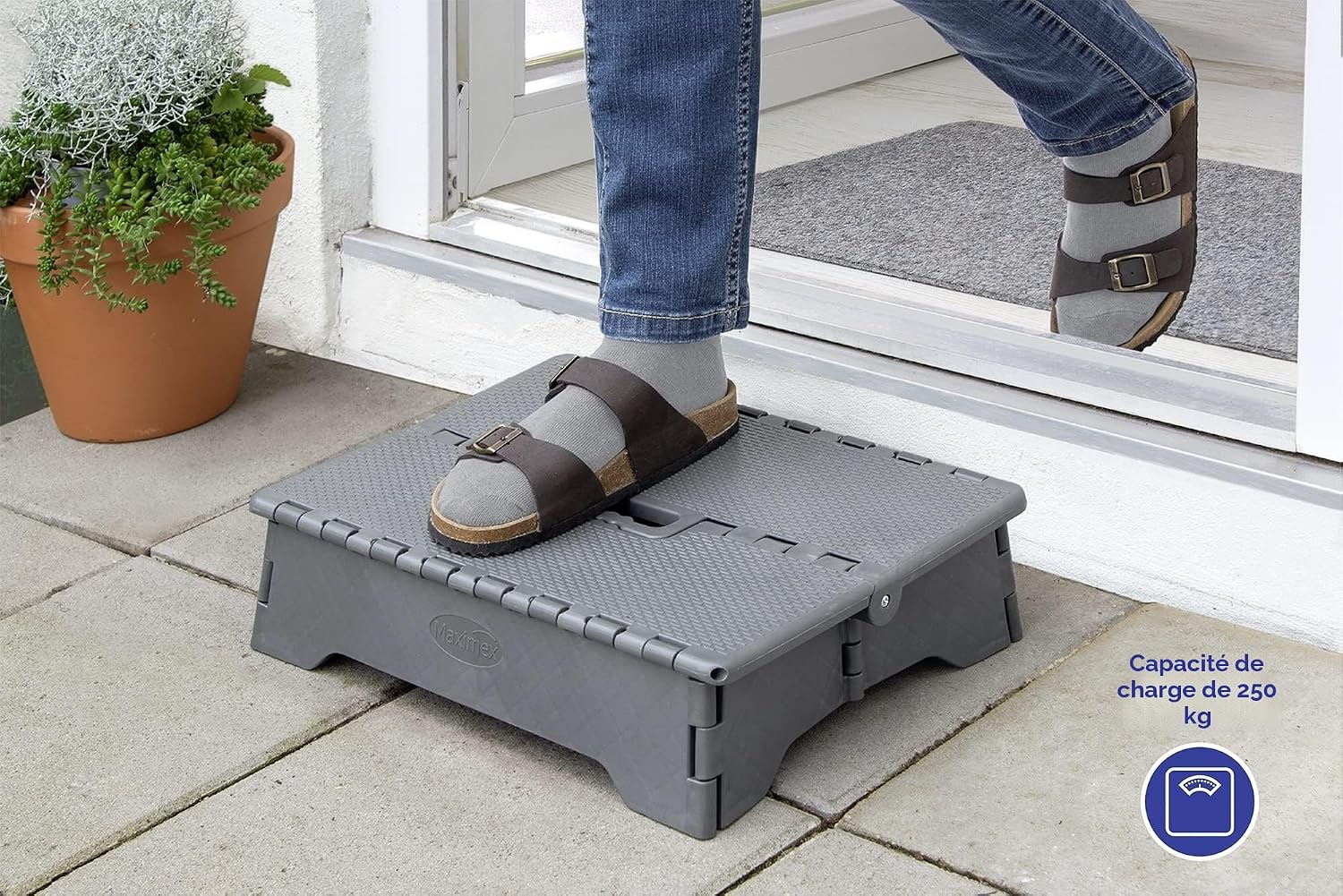 Detalle de WENKO Marche Pliable — Marche très stable avec surface antidérapante et poignée intégrée
