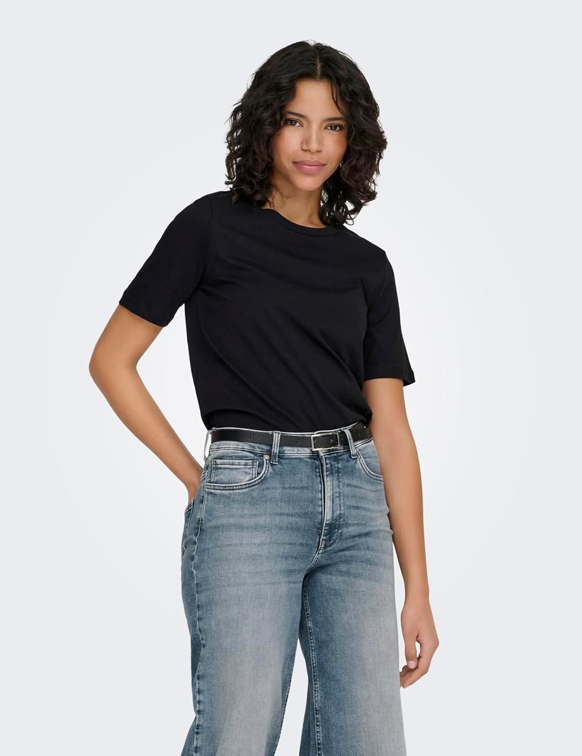 Detalle de ONLY Female T-Shirt ONLONLY – Damen-Top von der dänischen Marke ONLY