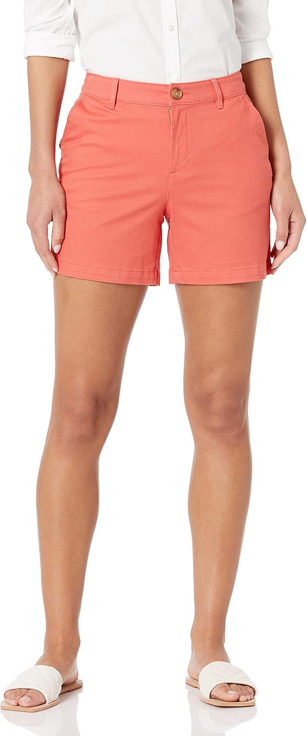 Thumbnail 5 de Amazon Essentials Women’s Mid-Rise Slim-Fit 5-Inch Khaki Chino Shorts (Straight & Curvy Fits)