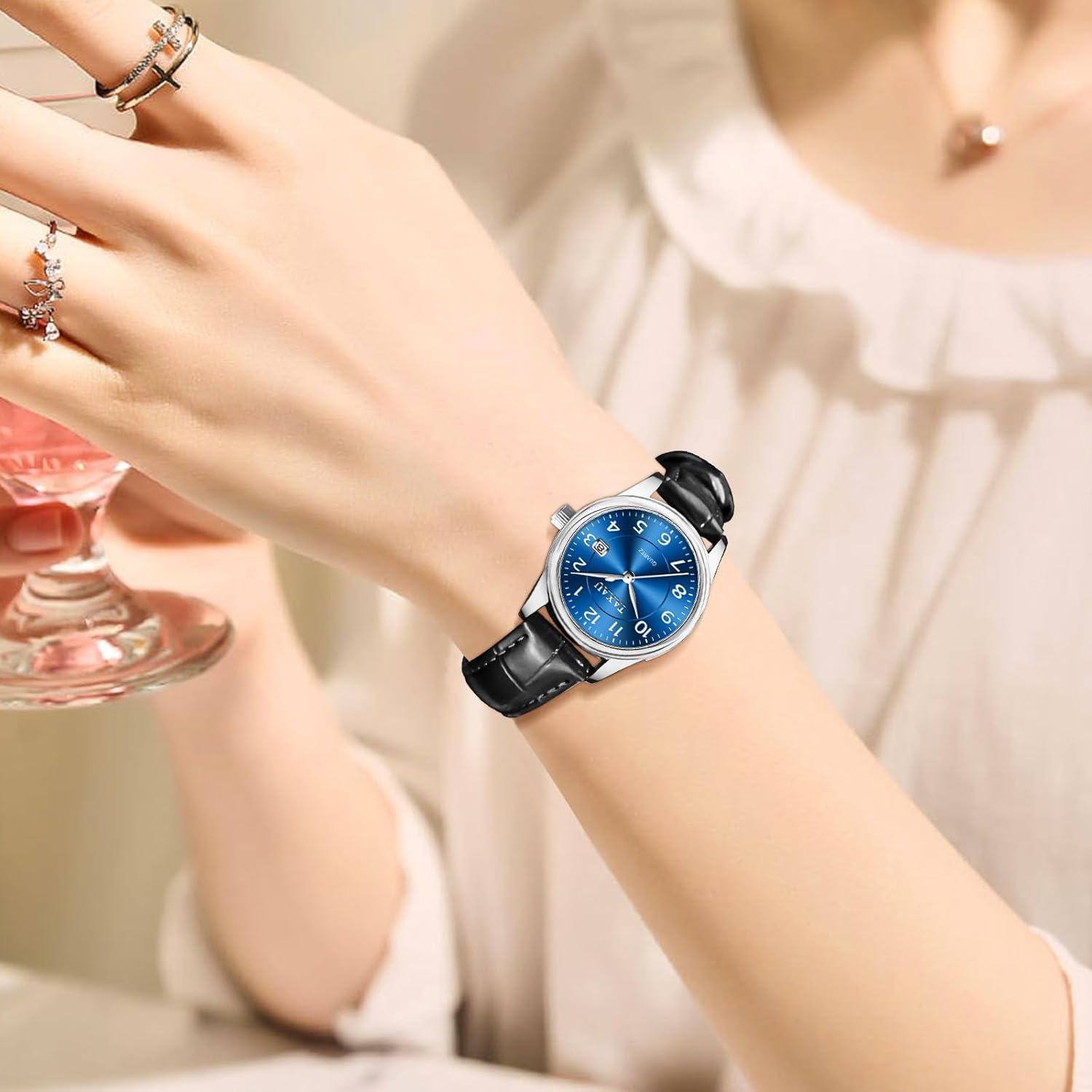 Thumbnail 2 de Taxau Damenuhr mit analogem Quarzwerk, Lederarmband und Datumsanzeige