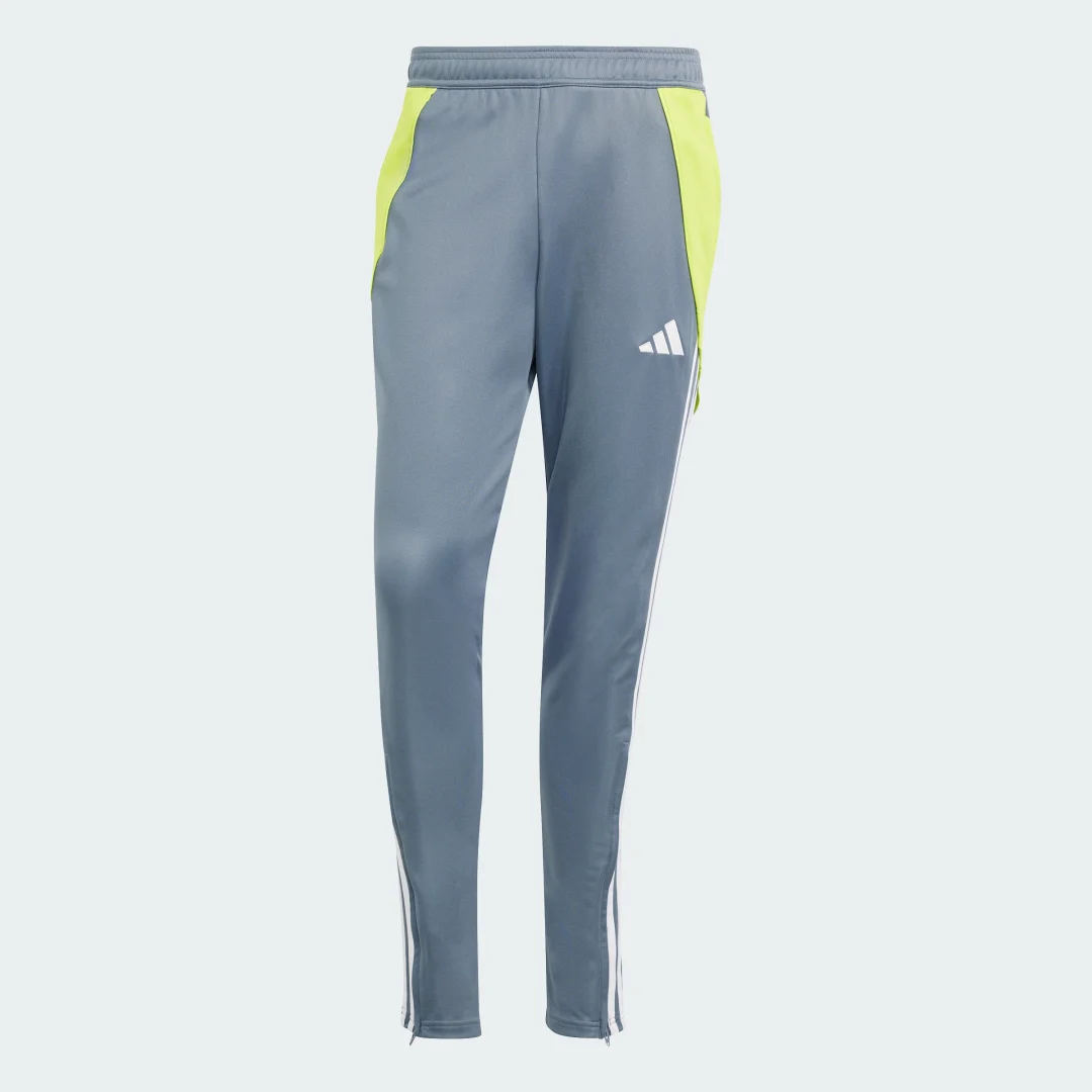Detalle de Pantalón entrenamiento Tiro 24 de Adidas