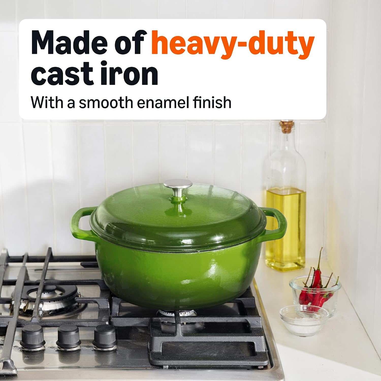 Detalle 2 de Amazon Basics emaliowany kociołek żeliwny z pokrywą, 4 l, zielony