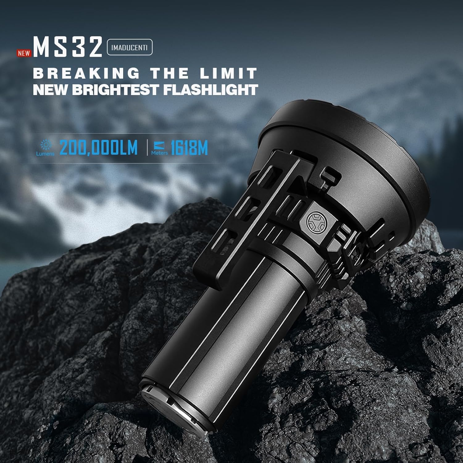 Detalle de IMALENT MS32 200,000 Lumens Flashlight: A Tough, High-Output Torch for Serious Outdoor Use