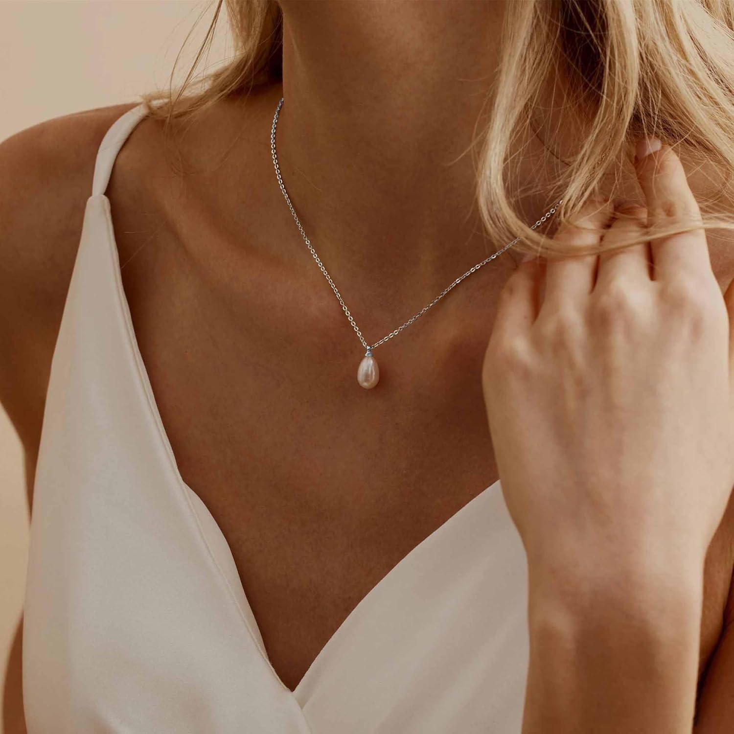 Thumbnail 2 de Fezodo Perlenkette Damen – Wasserfestes Set aus 18K Gold/Silber Vergoldet, Perlenkette & Perlenohrringe, passenden Armband