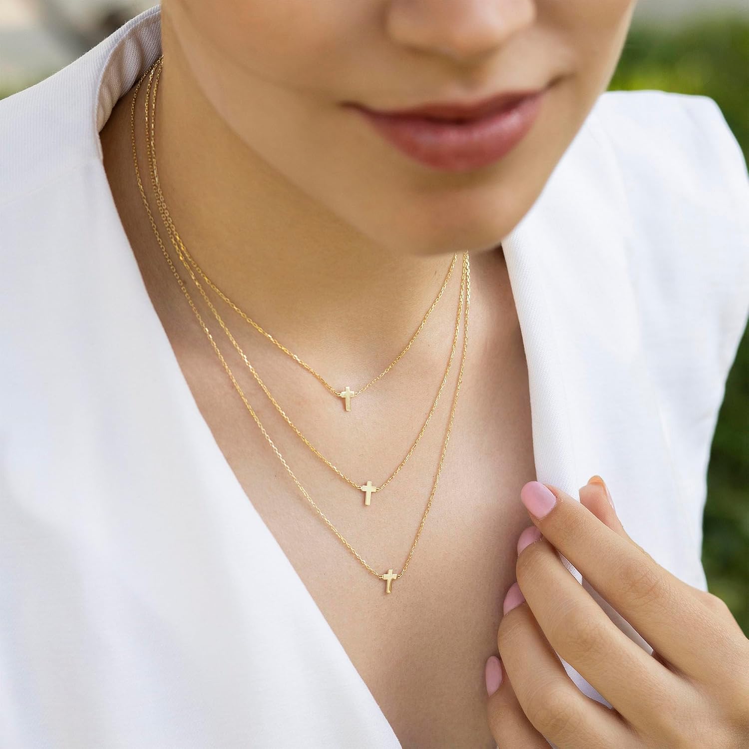 Detalle 2 de TINGN Gold Kreuz Kette Damen – 14K Gold Vergoldet, verstellbare 35 cm Schmuck mit Kreuz Anhänger