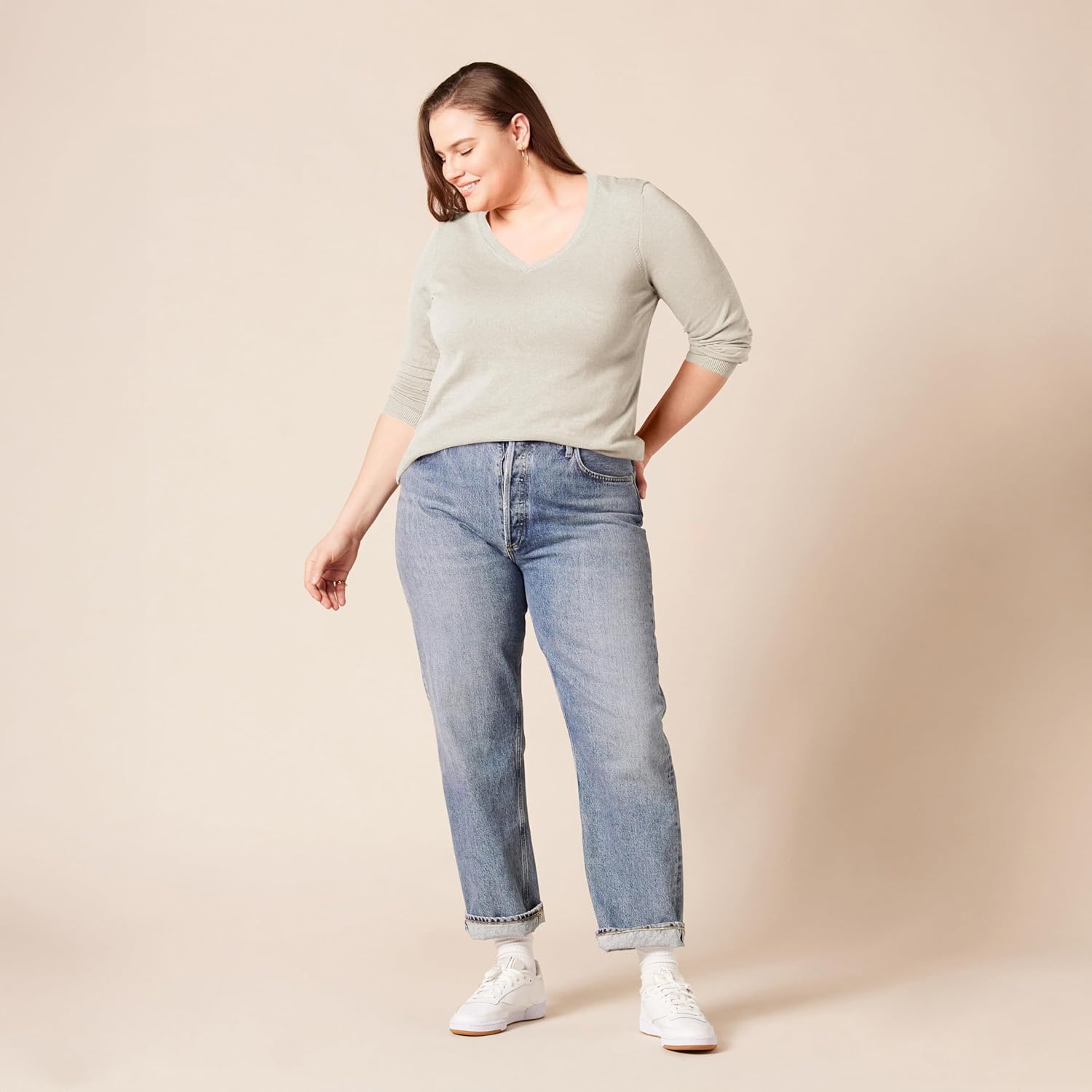 Thumbnail 6 de Amazon Essentials Donna Maglione Leggero con Scollo a V a maniche lunghe, vestibilità classica