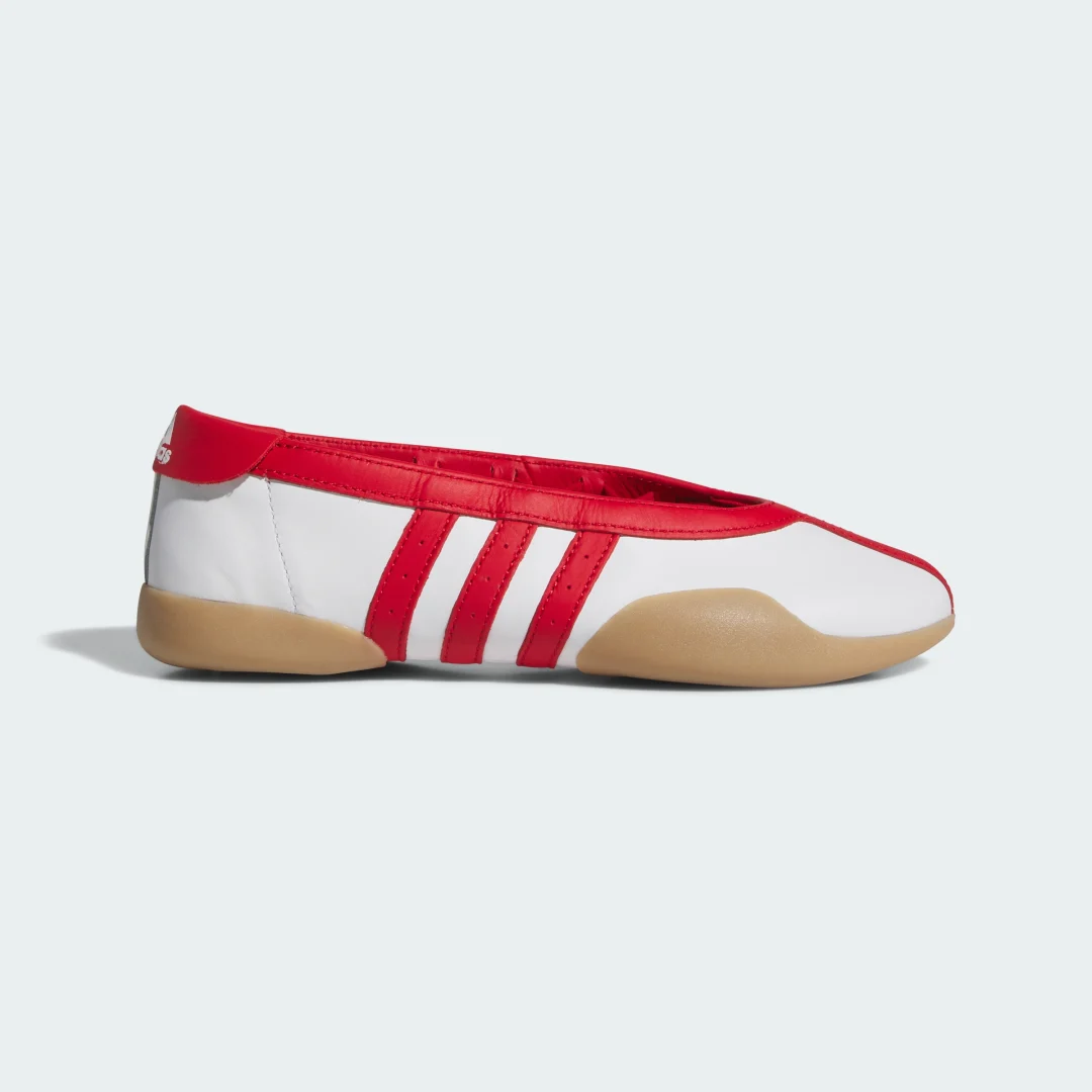 Detalle de Zapatilla Taekwondo Mei de Adidas — color blanco