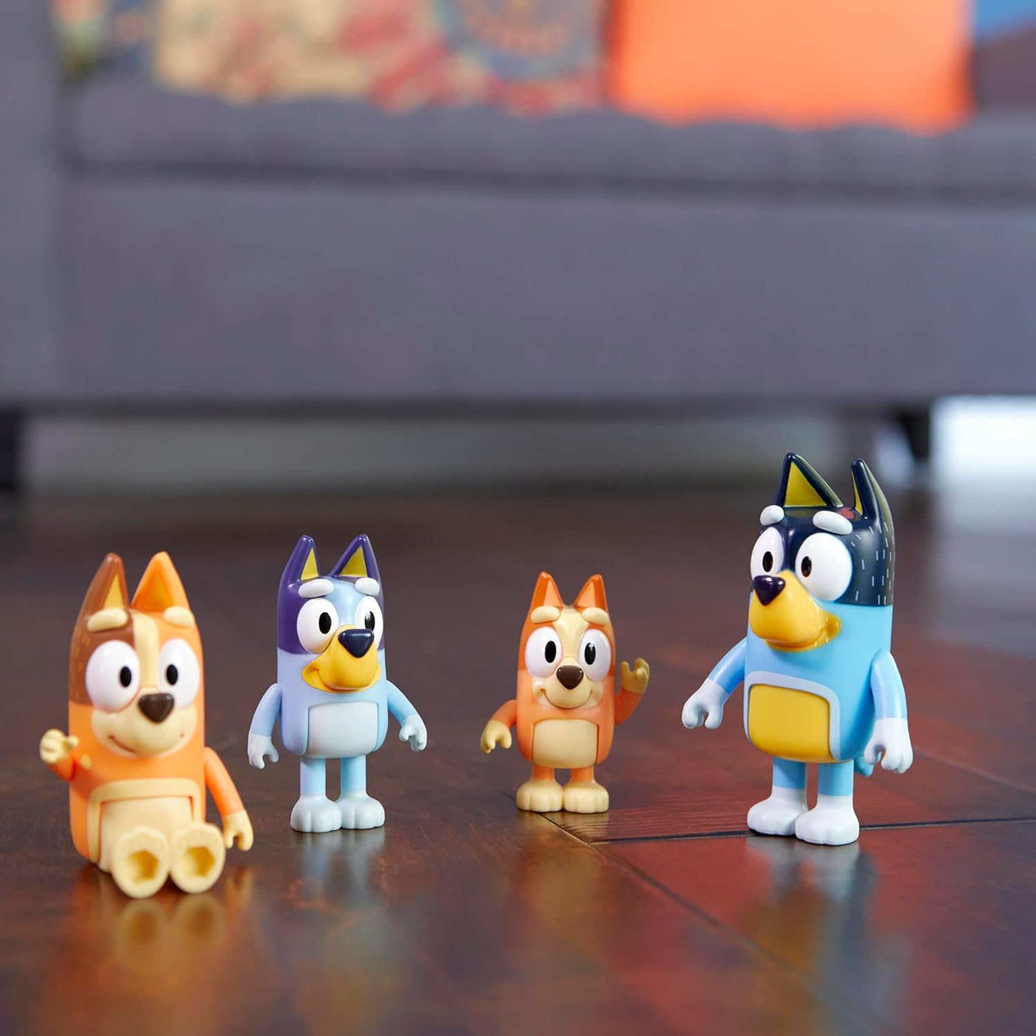 Detalle 2 de BlueY 4er-Figuren-Set Familie – Bluey, Bingo, Bandit und Chilli (6,3–7,6 cm) – Bewegliche Sammelfiguren