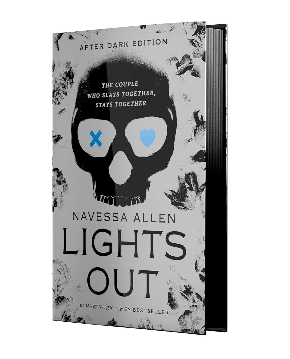 Detalle de Lights Out Collector's Edition: An Into Darkness Novel — Romantic Suspense Book