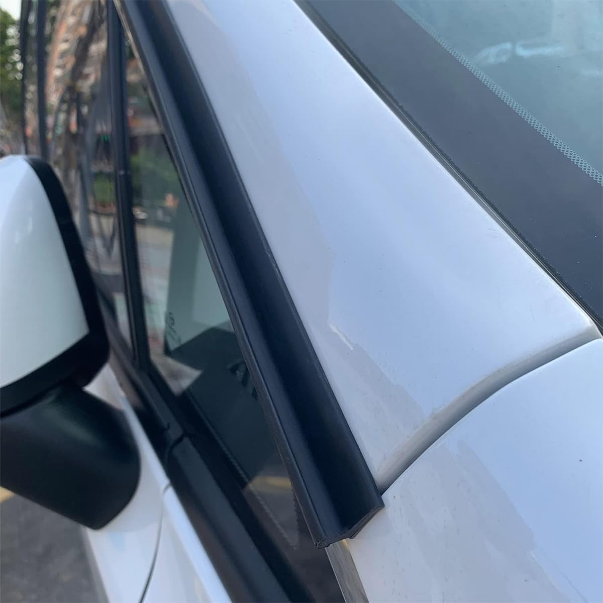 Detalle de RV-Regenrinne Selbstklebend Kunststof Wohnmobil – 5 m J-Form, PVC, schwarz