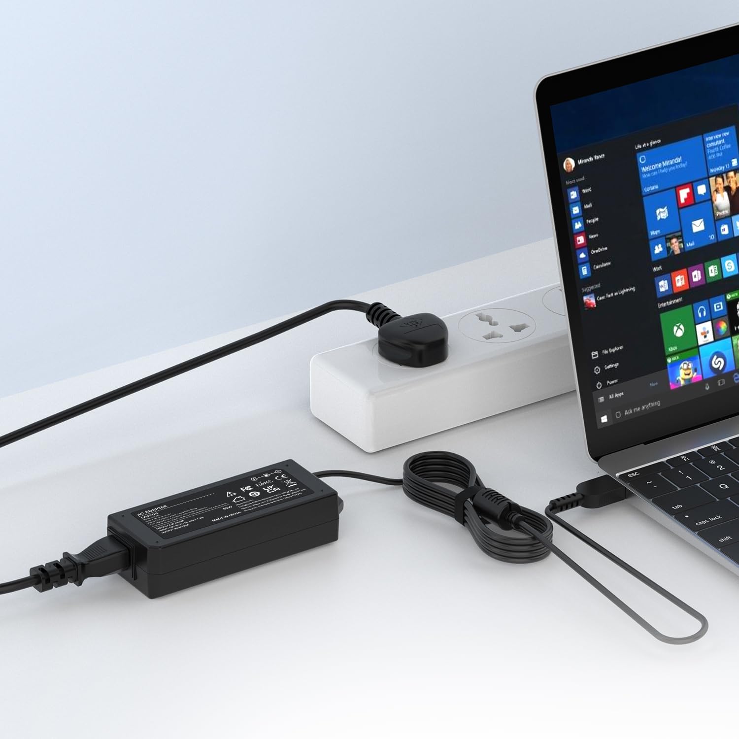 Detalle de VUOHOEG 65W Yellow USB Laptop Charger (Compatible with Lenovo ThinkPad T Series, X Series, Z Series & more)