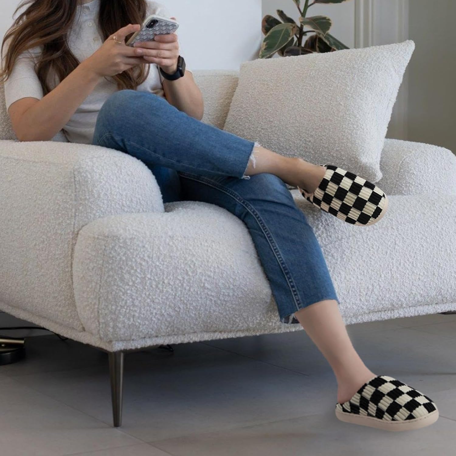 Thumbnail 1 de Guyarns House Slippers for Women and Men – Plush Memory Foam, Faux Fur Lining, Indoor/Outdoor