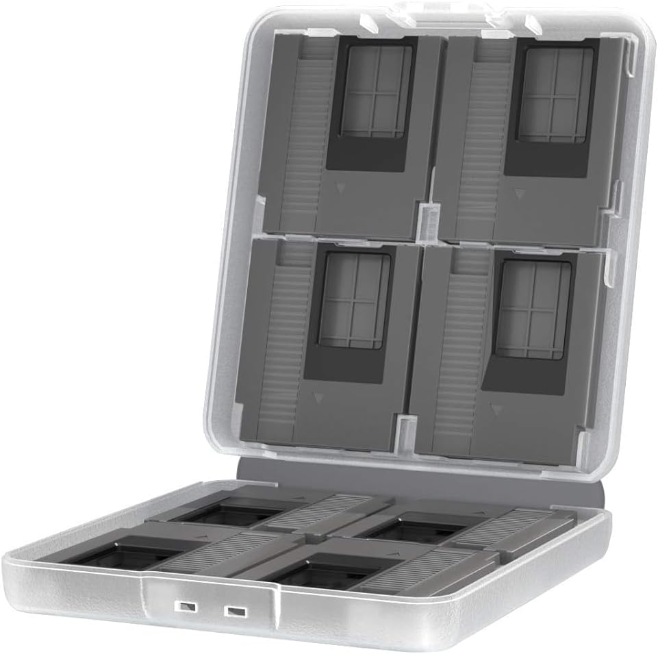 Detalle 2 de Retro Fighters Retro85 Mini NES Cartridge Switch Game Cases