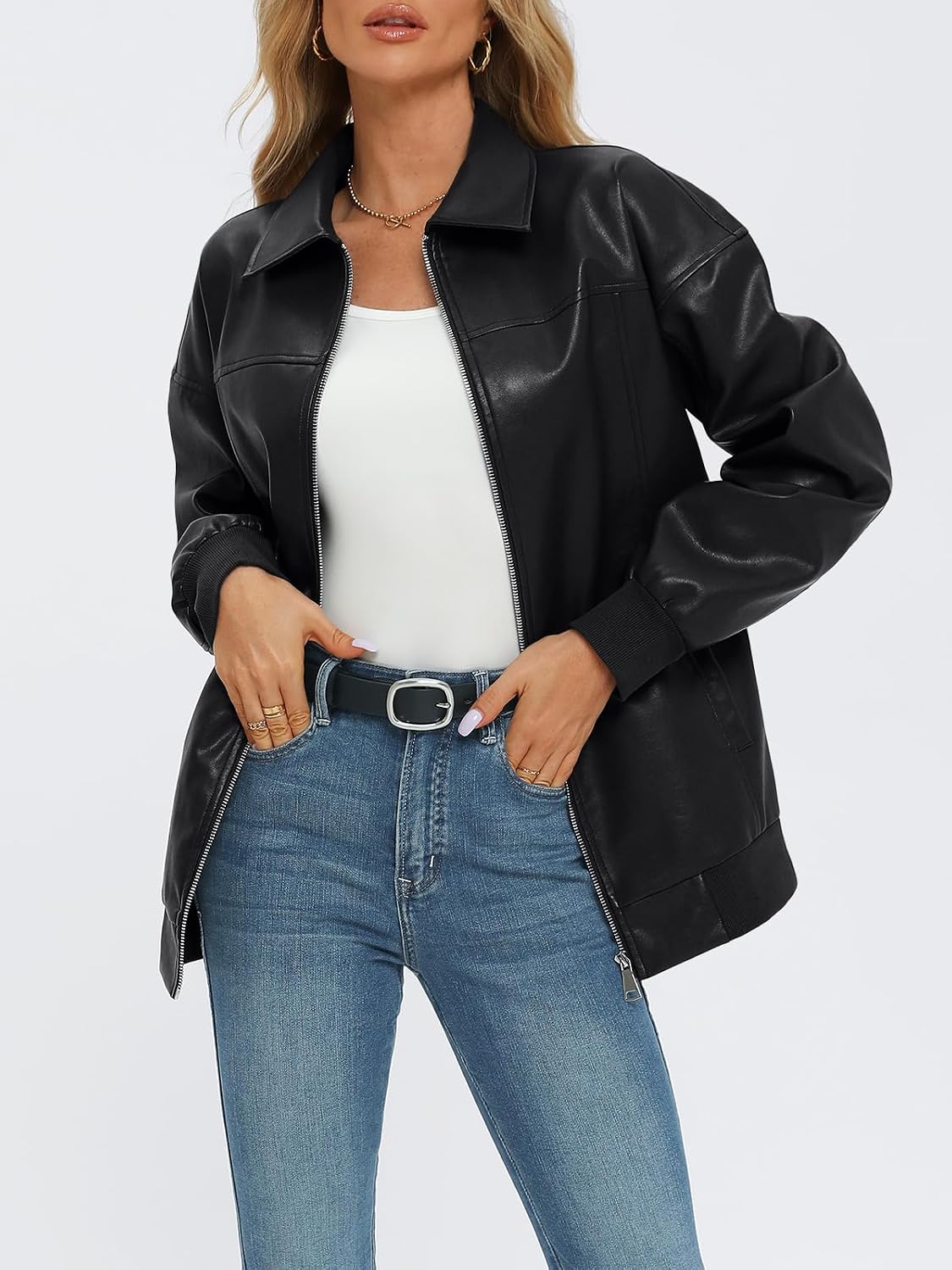Detalle de AUTOMET Faux Leather Bomber Jacket