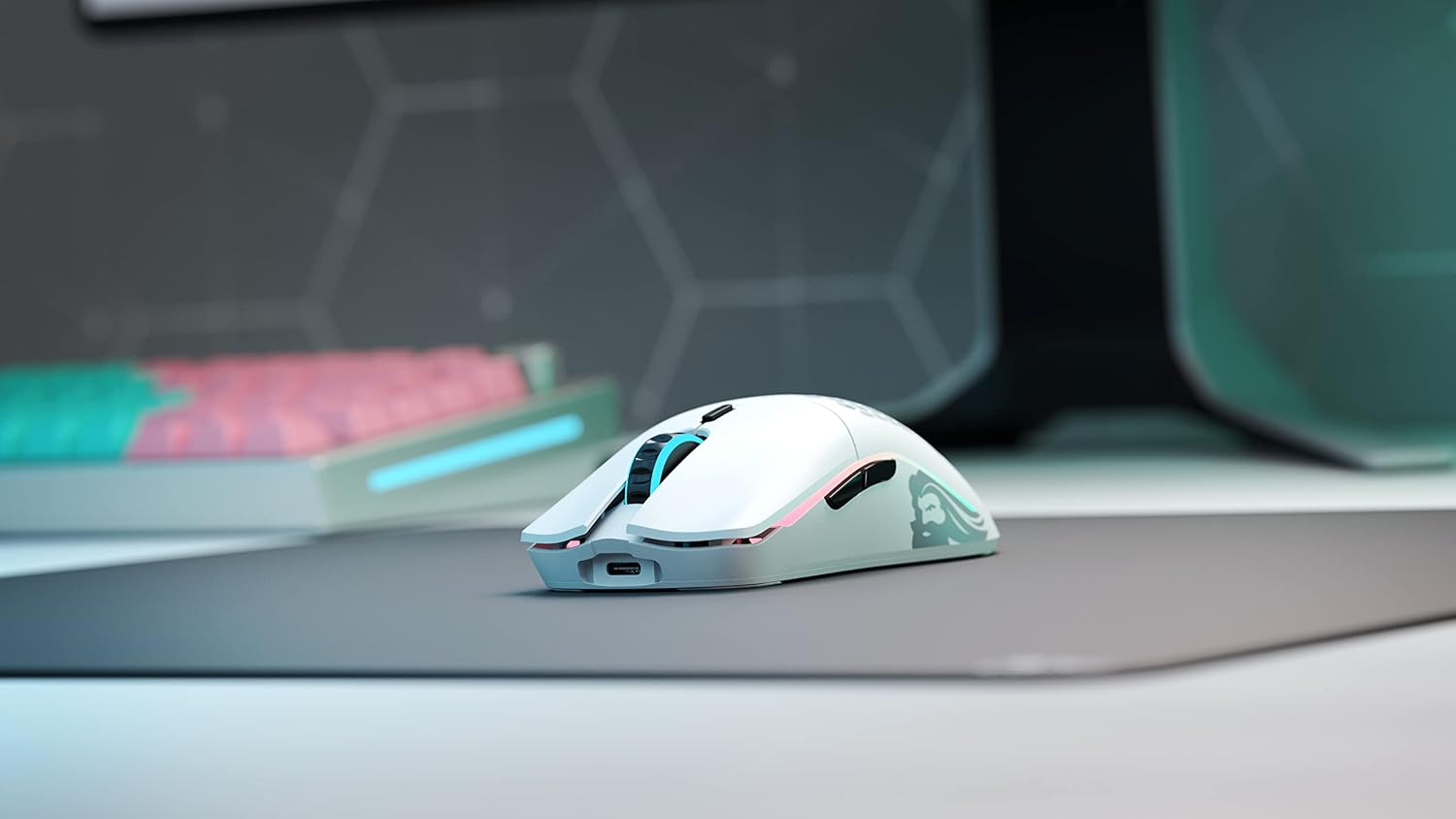 Detalle de GLORIOUS Model O Wireless GLO-MS-OW-MW ゲーミングマウス 69g・2.4GHz・RGB