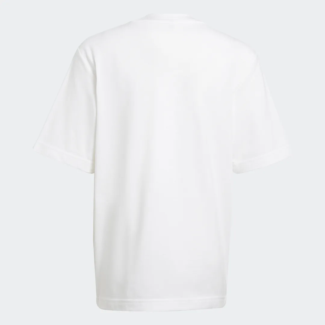 Detalle 2 de Camiseta Future Icons Logo Piqué de Adidas en blanco