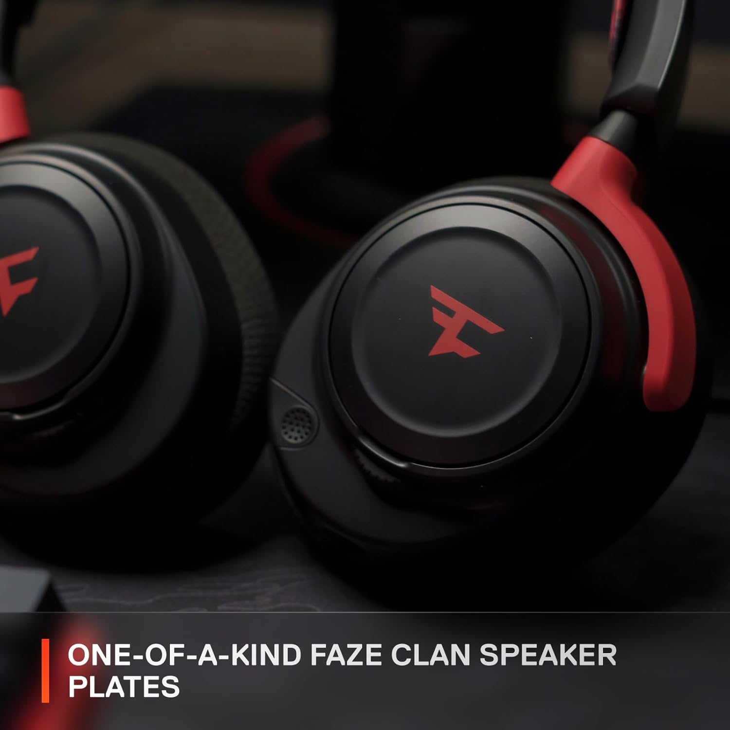 Thumbnail 2 de SteelSeries Arctis Nova 7 FaZe Clan Edition Wireless Gaming Headset (Dual 2.4GHz + Bluetooth)