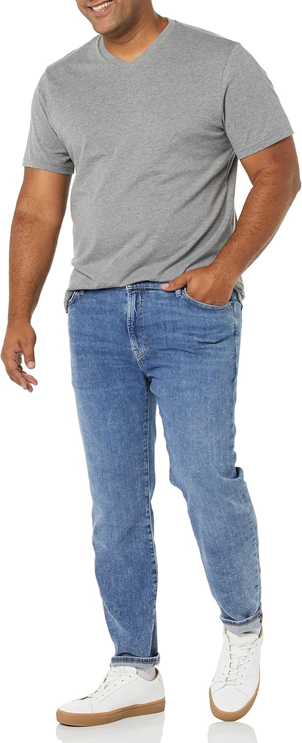 Thumbnail 3 de Amazon Essentials Men's Short-Sleeve V-Neck T-Shirts