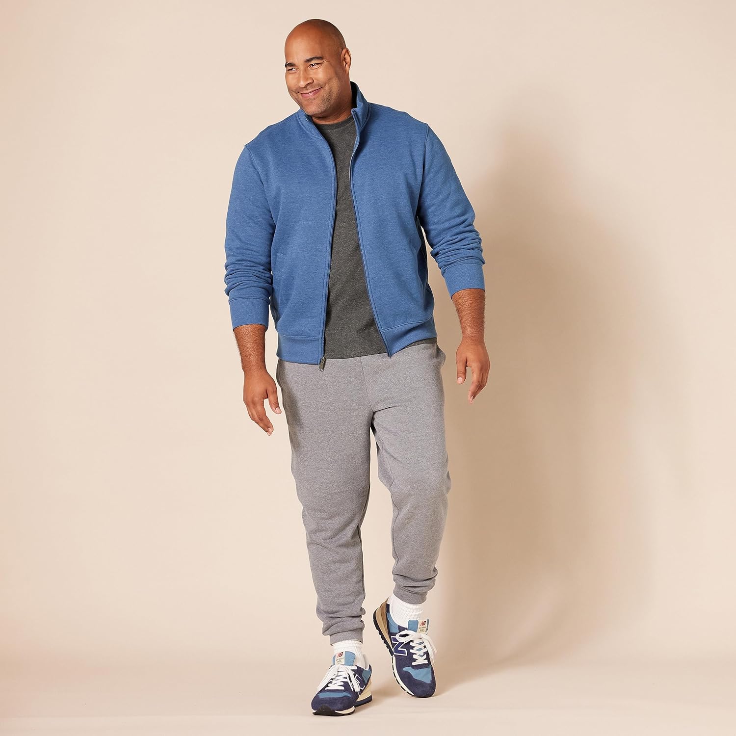 Thumbnail 6 de Amazon Essentials Herren Regular-Fit Fleece-Sweatshirt mit Stehkragen und Reißverschluss (mittelschwer)