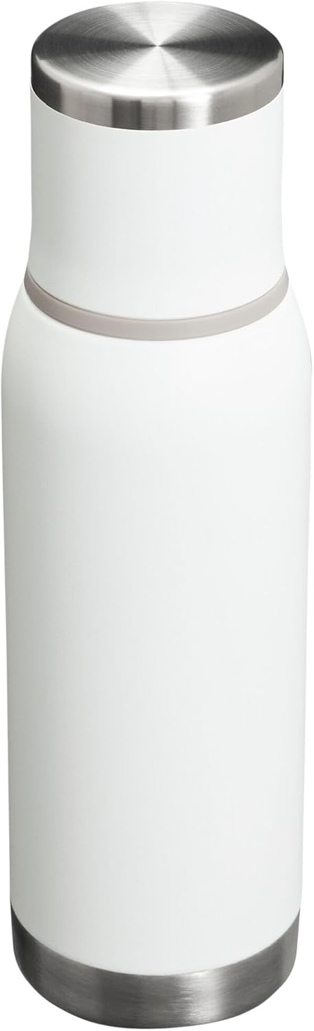 Detalle de Stanley Adventure-To-Go 25 oz Vacuum Bottle 🚰