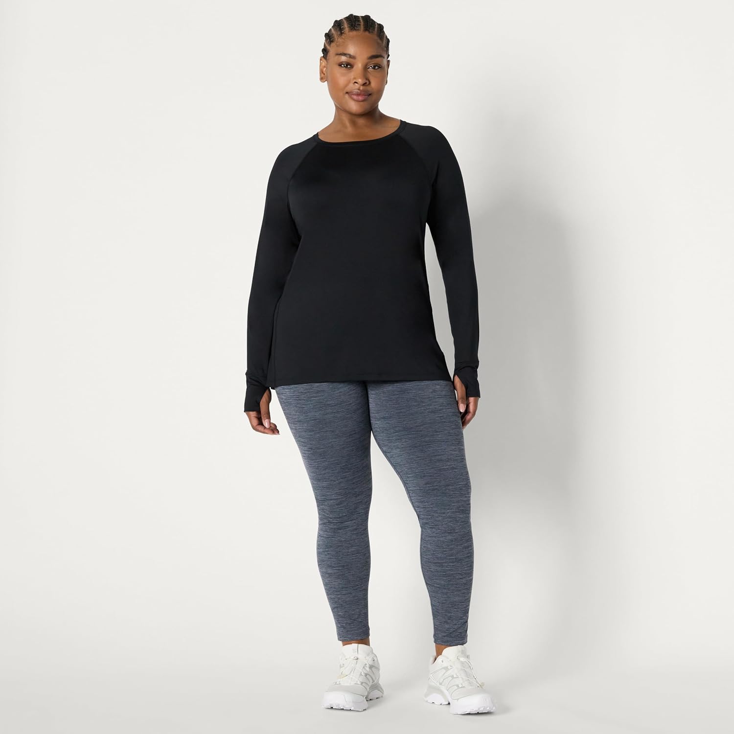 Thumbnail 6 de Amazon Essentials Damen Langarmshirt aus Funktionsstretch – leicht, schnell trocknend und vielseitig