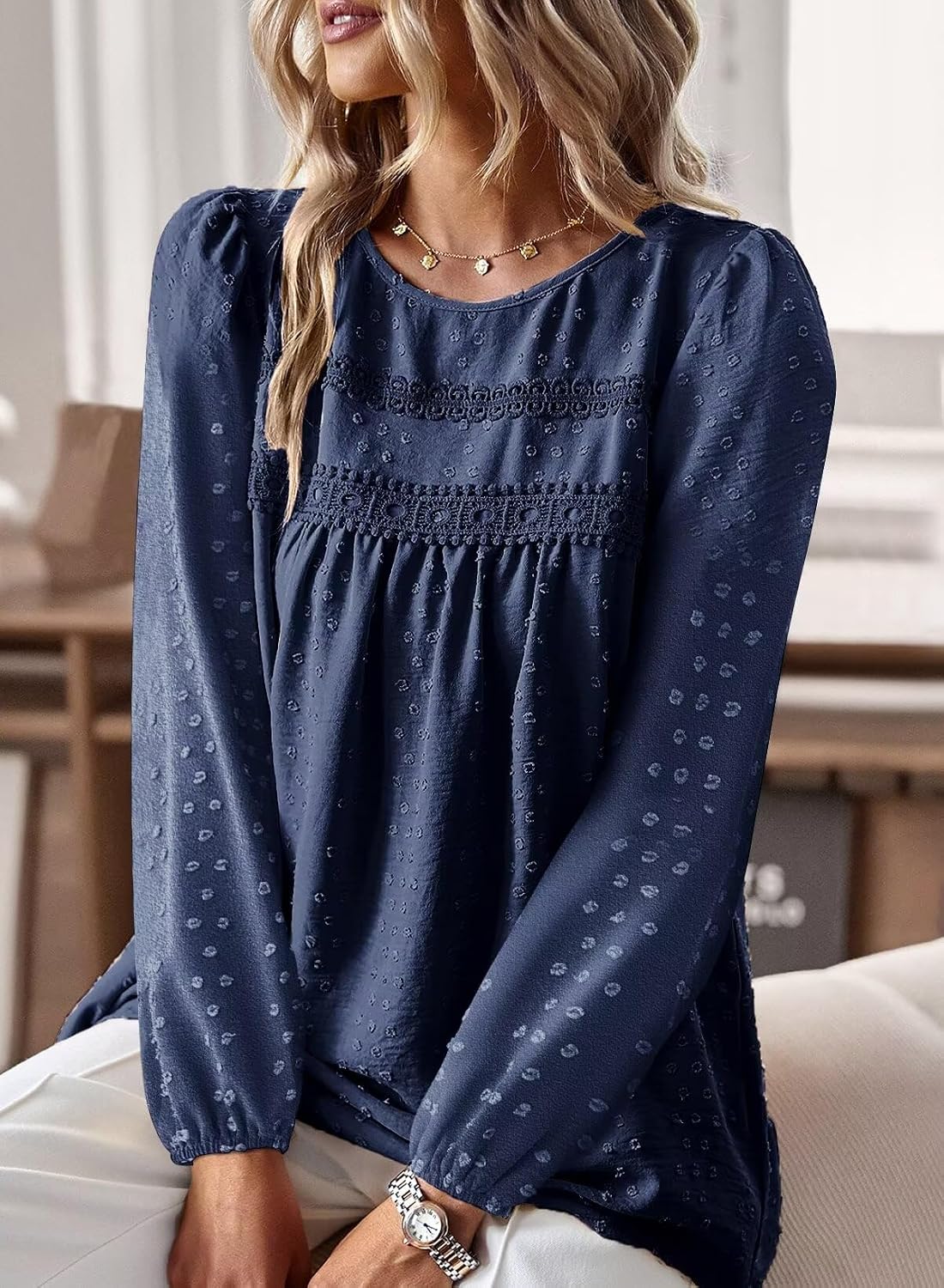 Detalle de Falechay Long-Sleeve Blouse with Crochet Lace