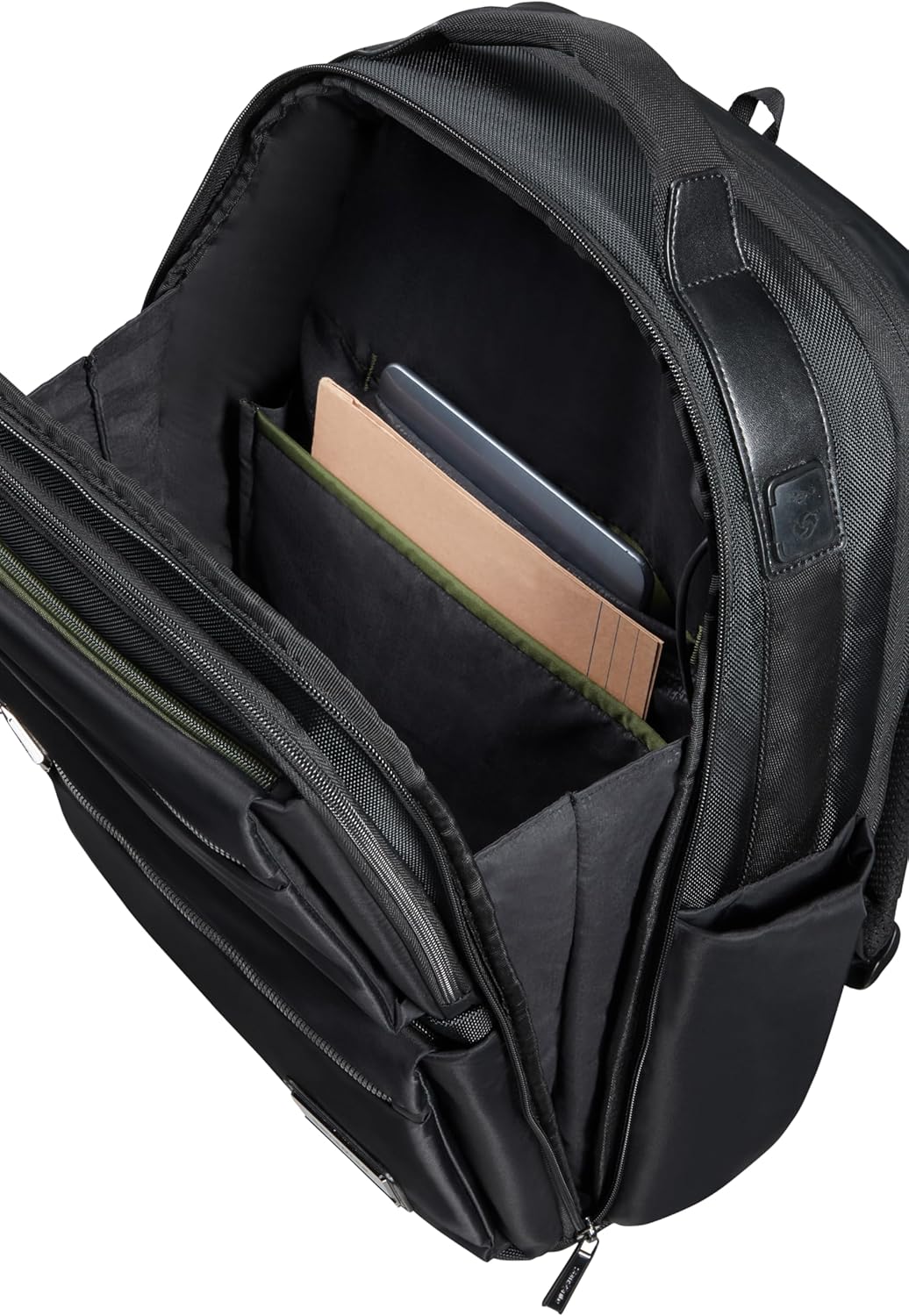 Detalle 2 de Samsonite Openroad 2.0 Laptop-Rucksack 17,3 Zoll – flexibel, wasserabweisend und ideal für Geschäftsreisen