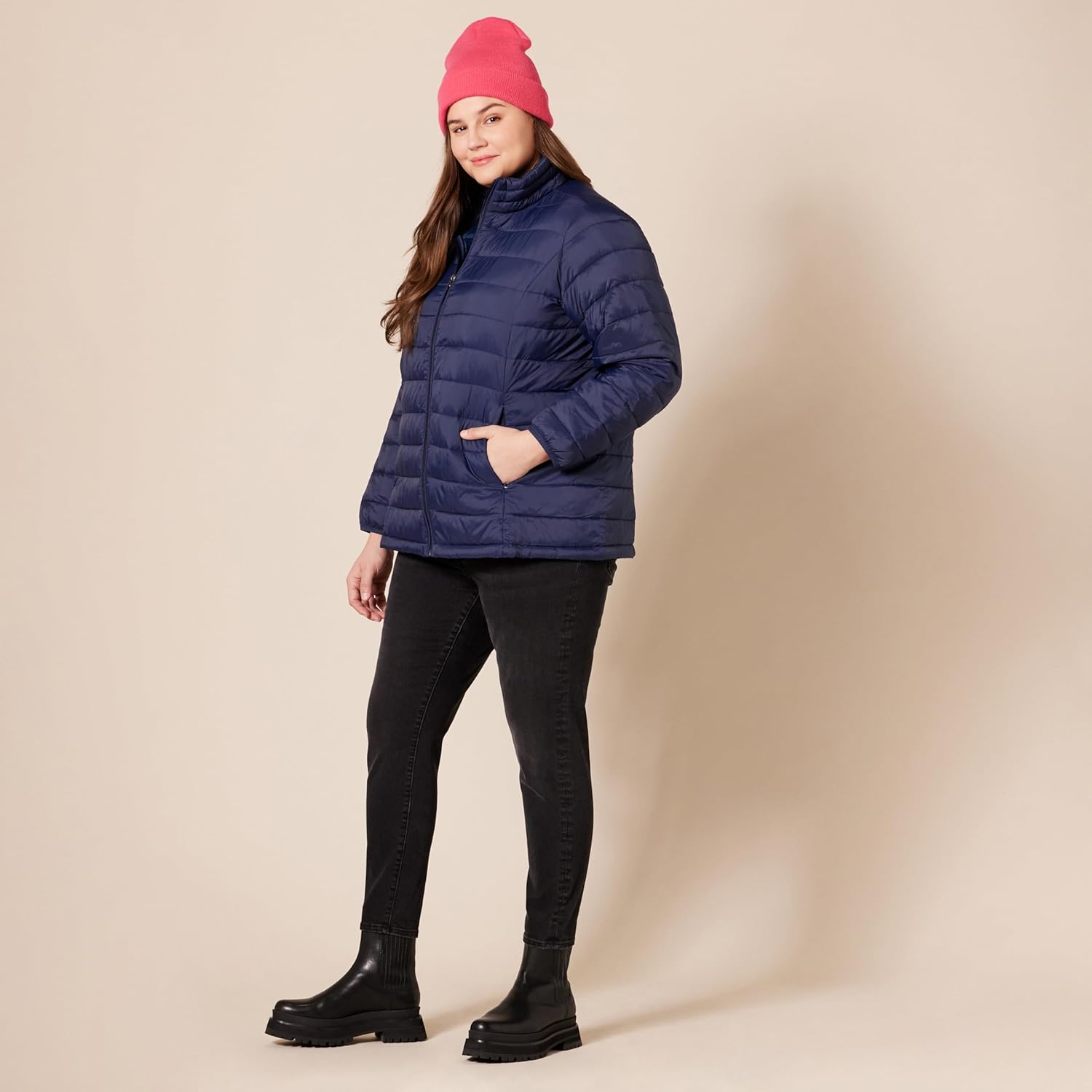 Thumbnail 6 de Amazon Essentials Damen Leichte Steppjacke: Wasserabweisend, Packbar und Vielseitig