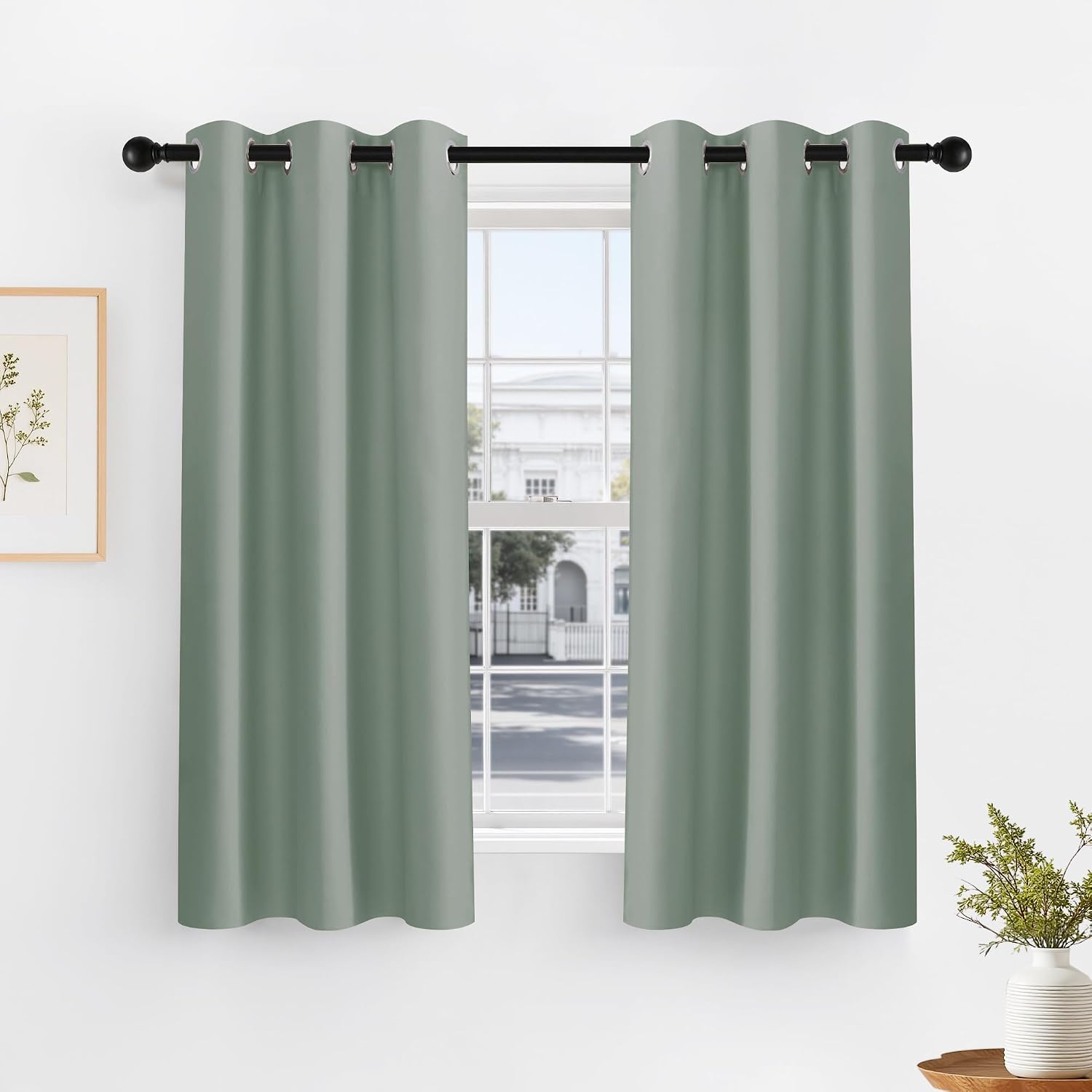 Detalle de PONY DANCE 2 Sage Green Blackout Kitchen Curtains, 42 x 45 Inches, Set of 2