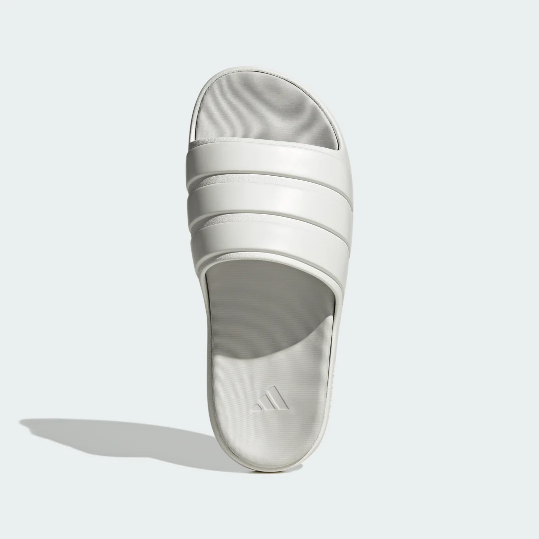 Thumbnail 1 de Adidas Chancla Znsory blanca: para días de piscina y descanso