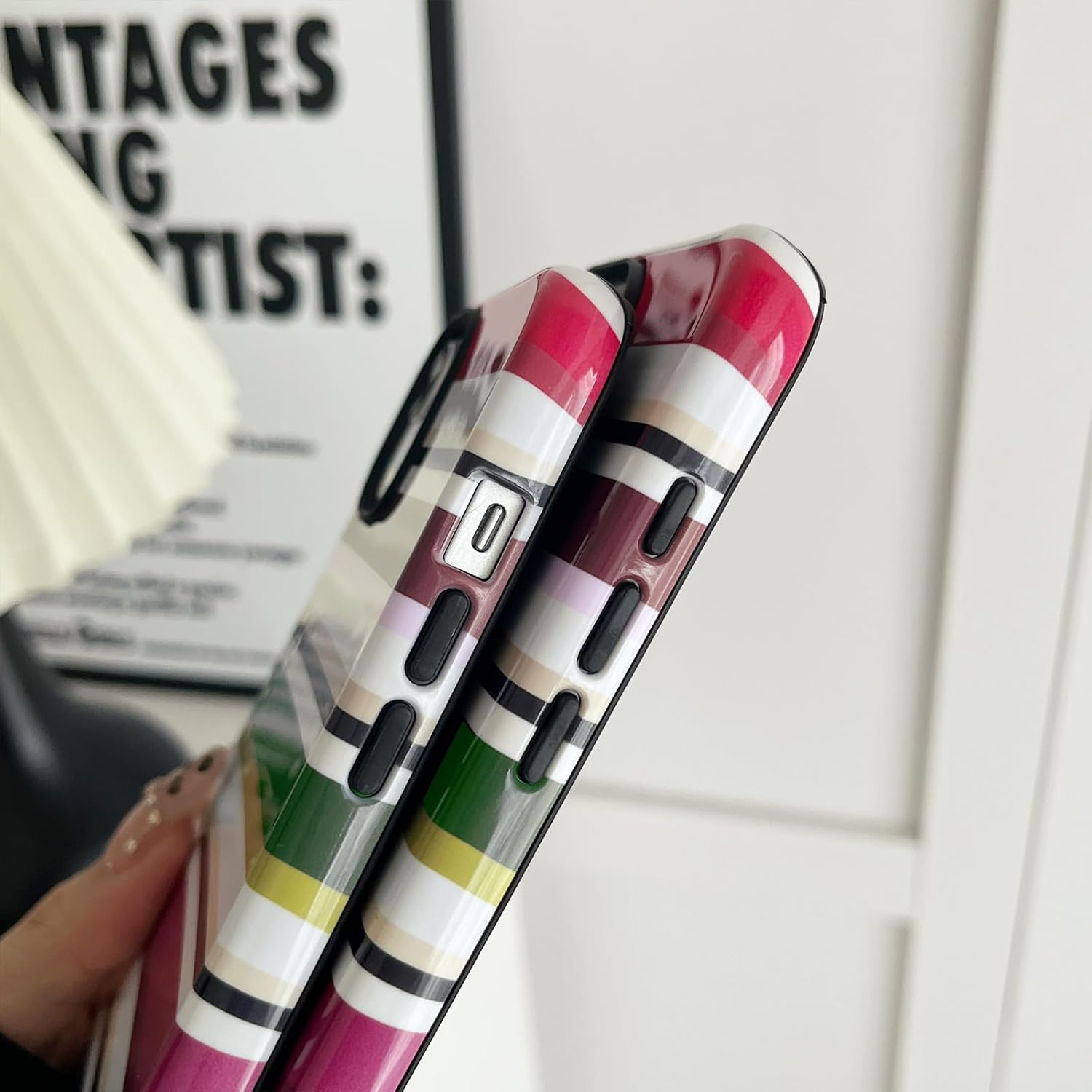 Detalle 1 de Sayoaho iPhone 16 Pro Case, Colorful Retro Stripes, TPU Edge and PC Back