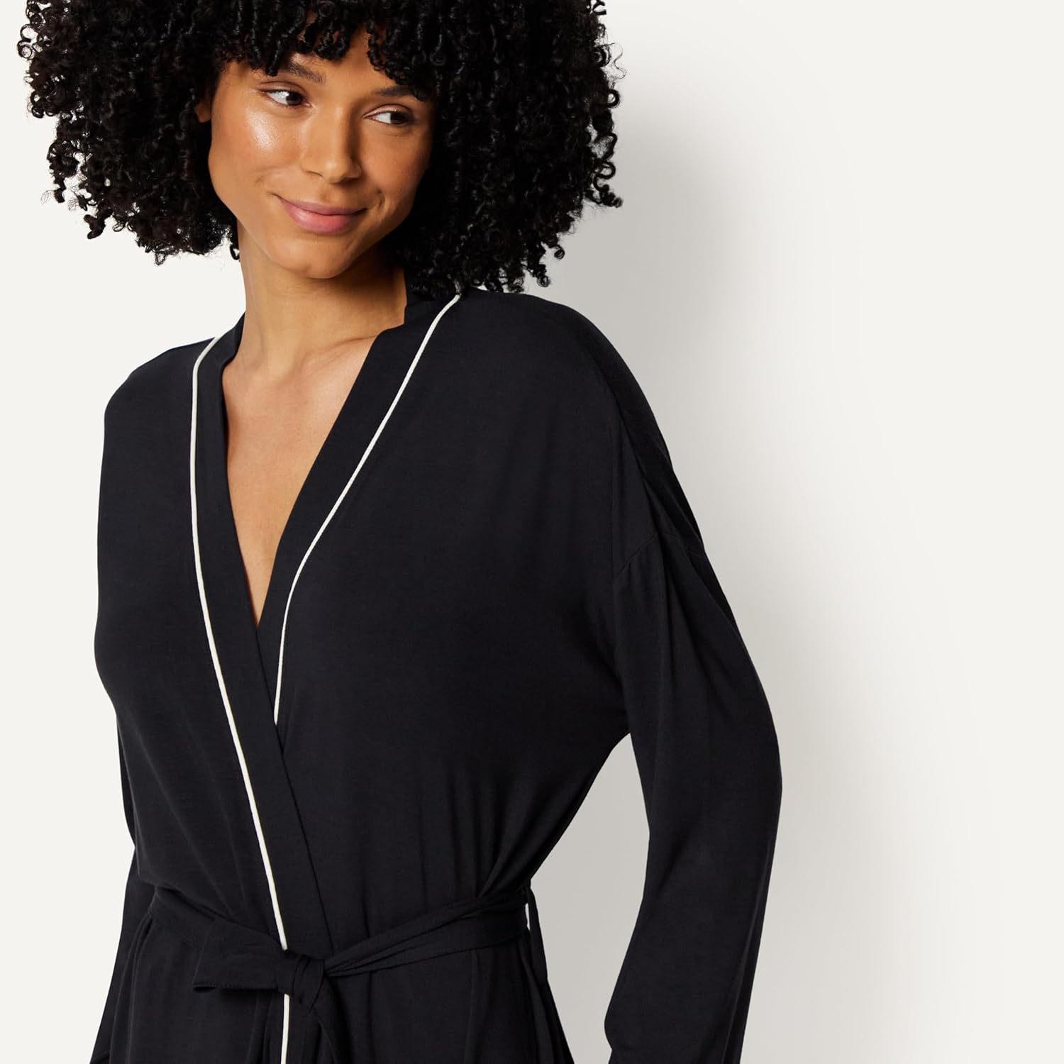 Thumbnail 3 de Amazon Essentials Women's Long Sleeve Robe, Modal-Blend Bathrobe