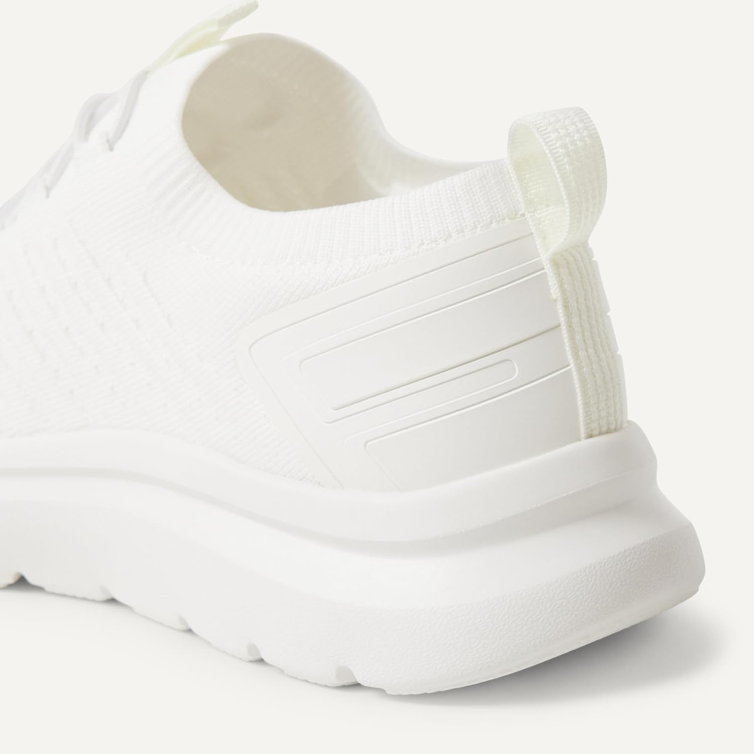 Detalle de Amazon Essentials Men's Lightweight Knit Running Trainers