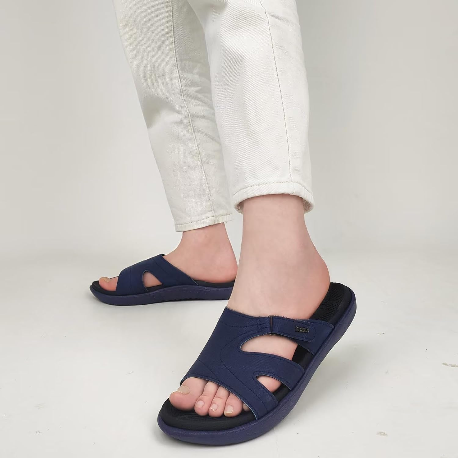 Detalle 2 de KuaiLu Damen Sandalen Orthopädische Mode Leichte Badeschlappen – Verstellbare Open-Toe Sandalen mit Antirutsch-Sohle