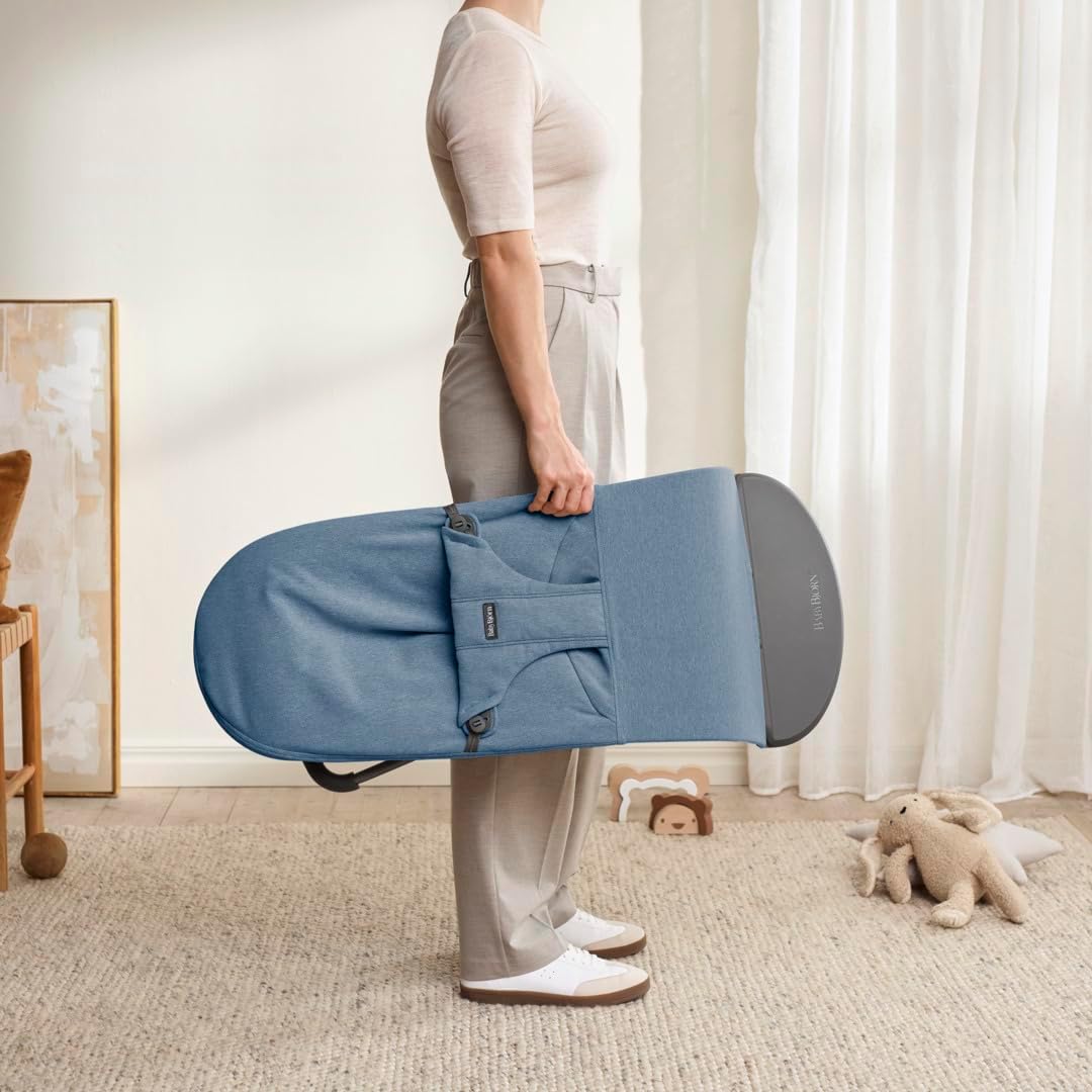 Detalle de BabyBjörn Transat Bliss, Tissé chiné Bleu — transat ergonomique pour bébé 0–2 ans (3,5–13 kg)