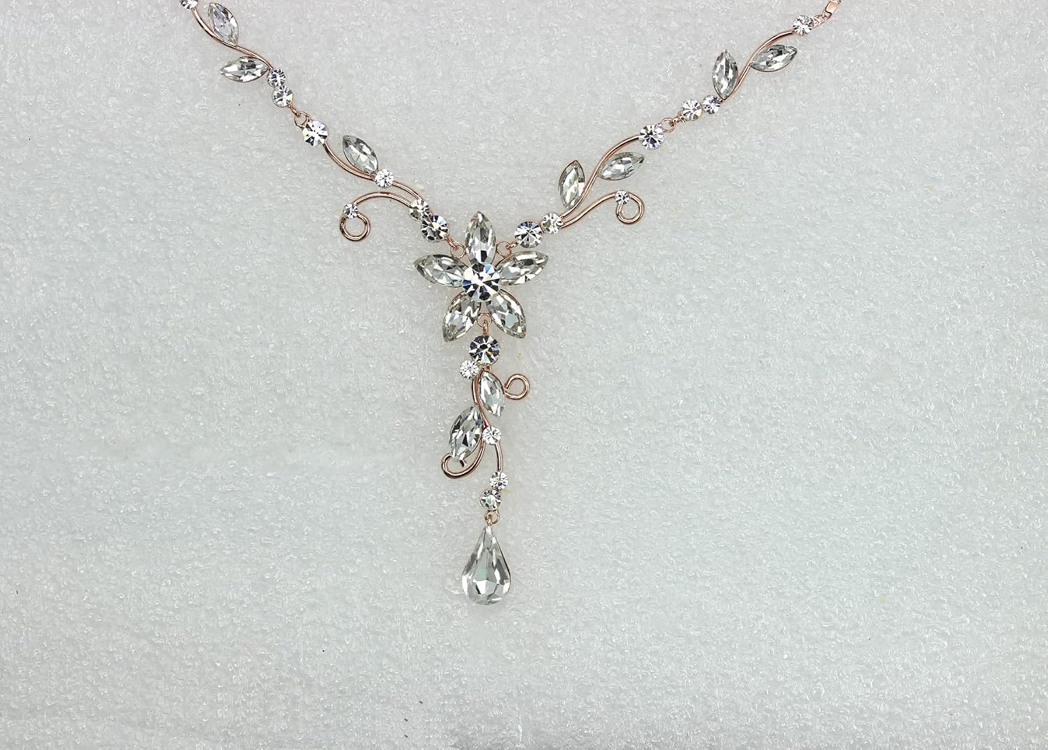 Detalle de Faship Necklace and Earring Set, Rose Gold-Plated