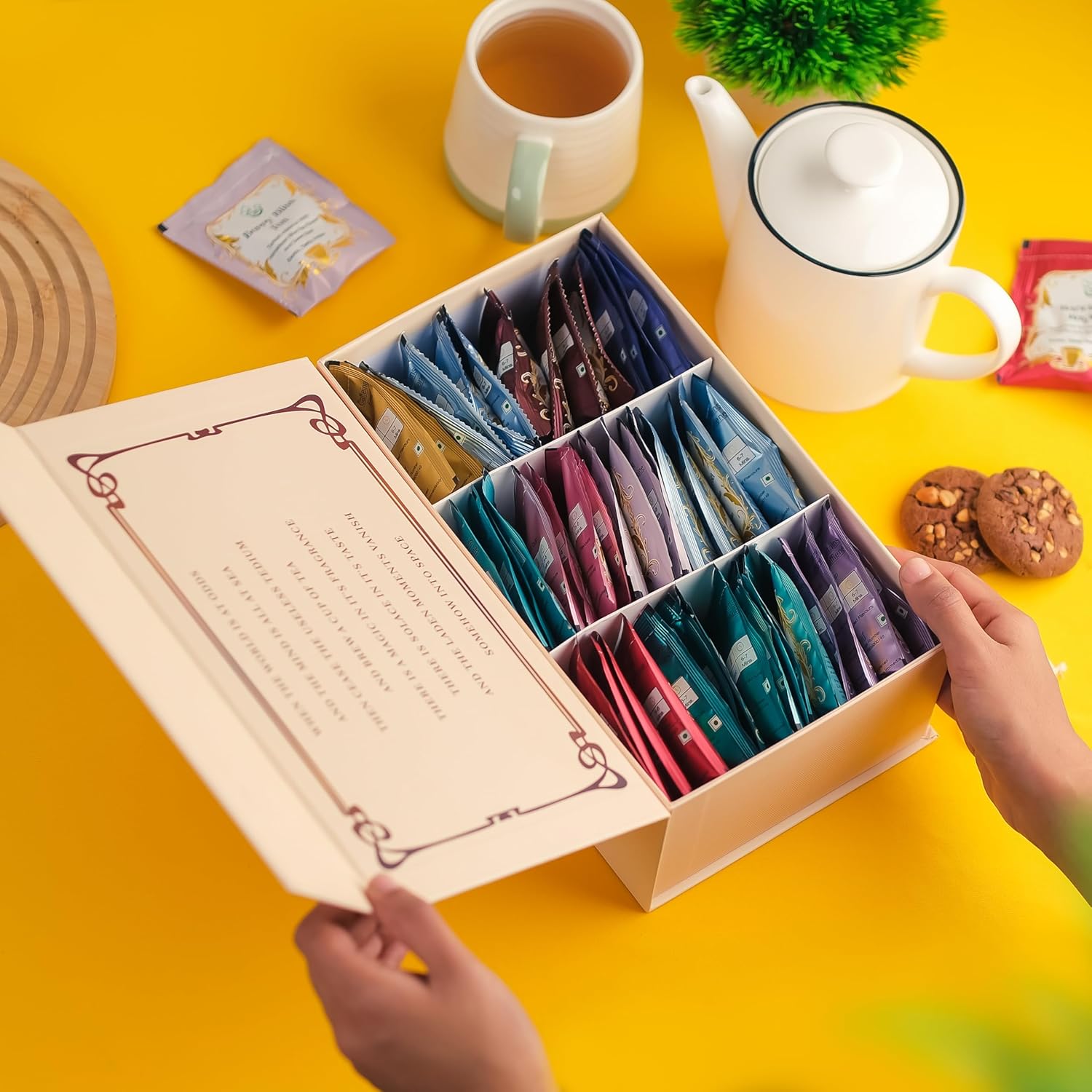 Thumbnail 2 de The Vedas thés – Coffret cadeau Sélection Assortiment (12 mélanges, 48 sachets pyramidaux en coton)