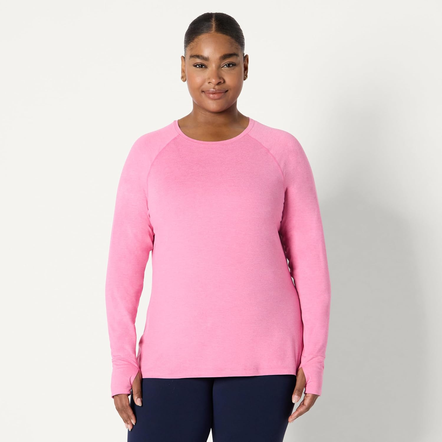 Detalle de Amazon Essentials Women's Athletic Soft Performance Lightweight Stretch Long Sleeve Layering Workout Top