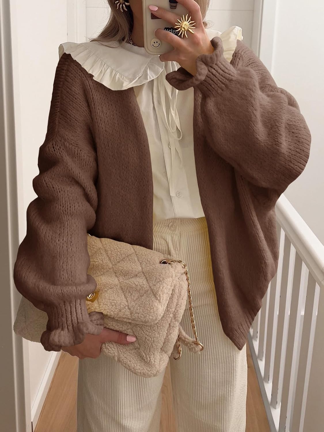 Detalle 2 de Saodimallsu Women's Oversized Cardigan Sweater with Ruffle Lantern Sleeves