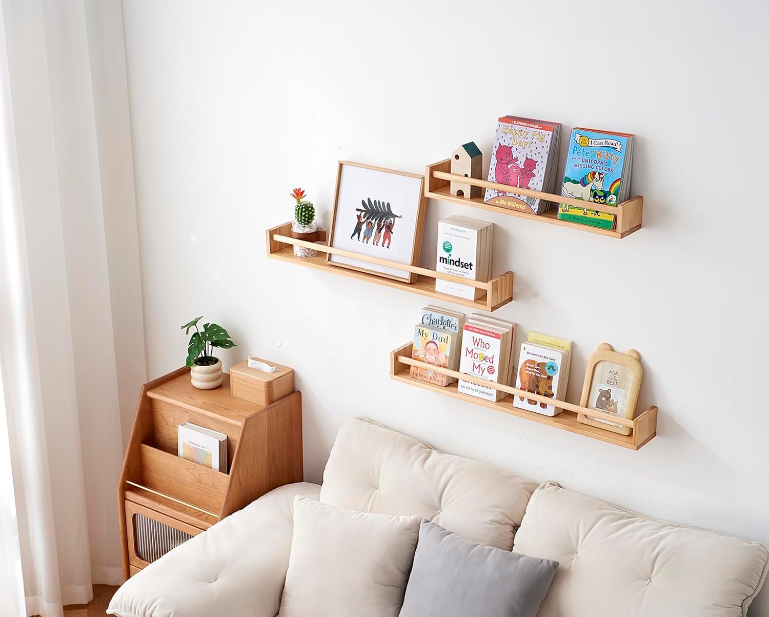 Detalle de OAKERLAND 2PC Wooden Floating Nursery Bookshelf – 80cm Solid Pine Wall Shelves for Storybooks