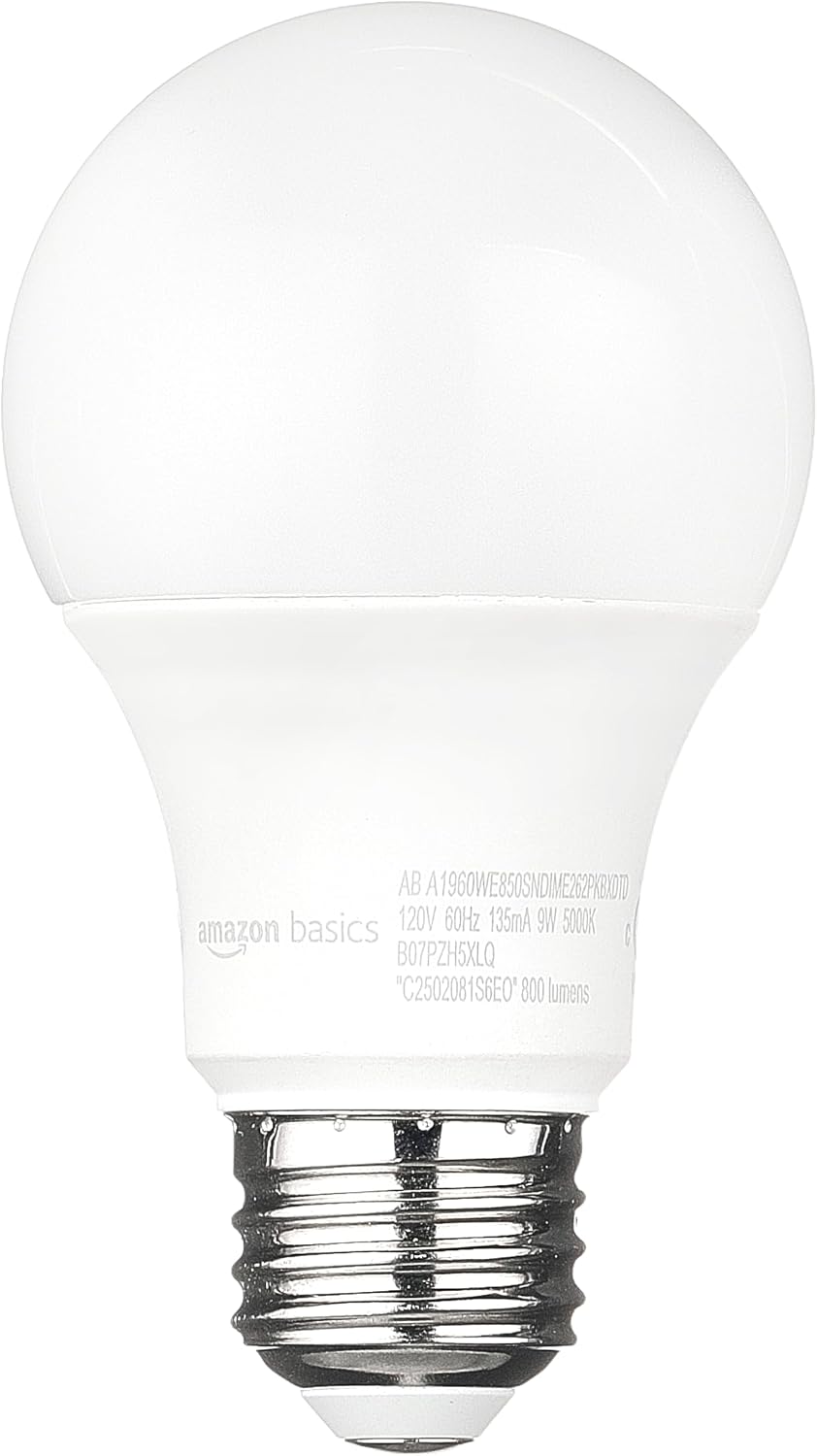 Detalle 2 de Amazon Basics A19 Dusk-to-Dawn LED 9W 5000K Bulb