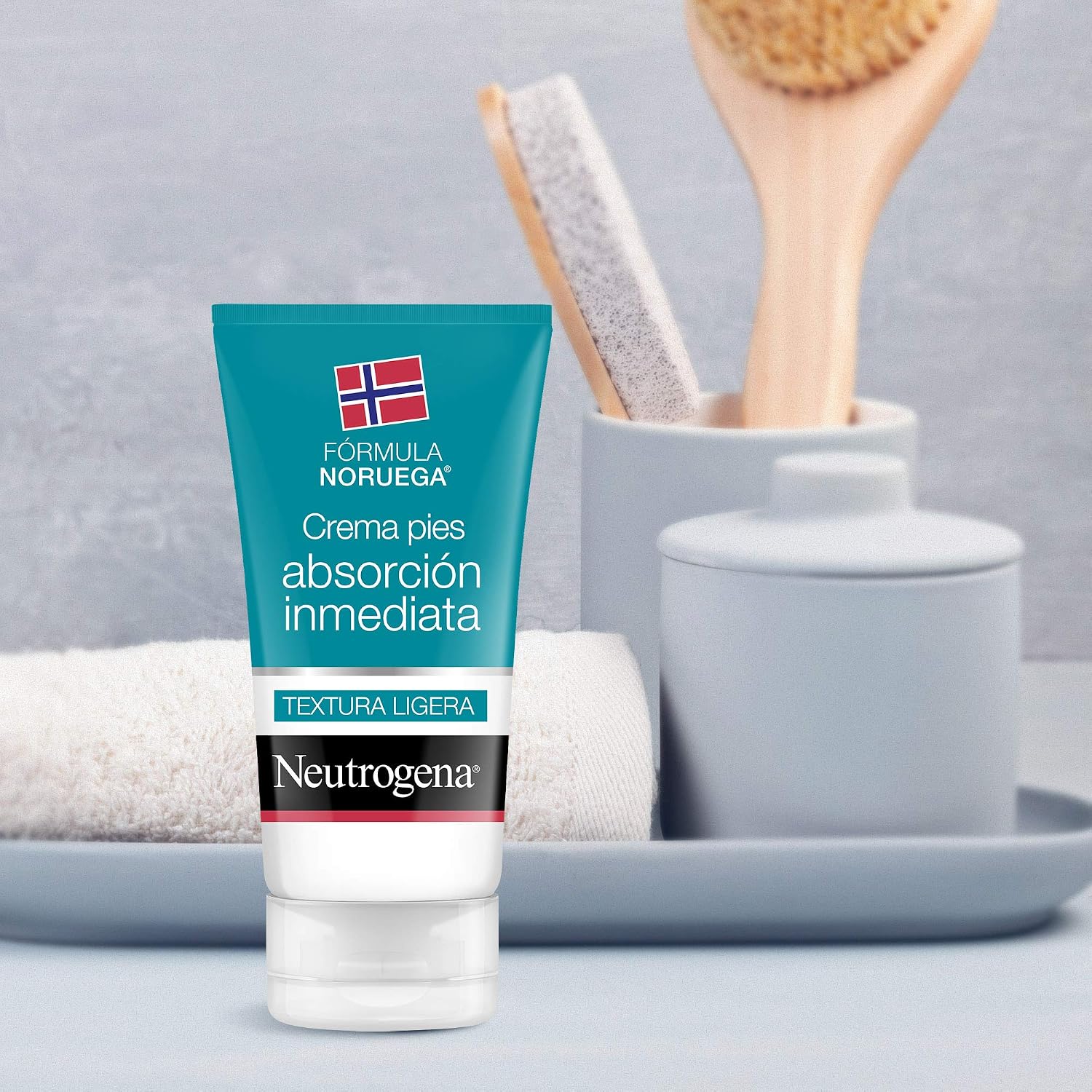 Detalle 2 de Neutrogena Formula Norvegese Crema piedi a assorbimento immediato 2x100 ml