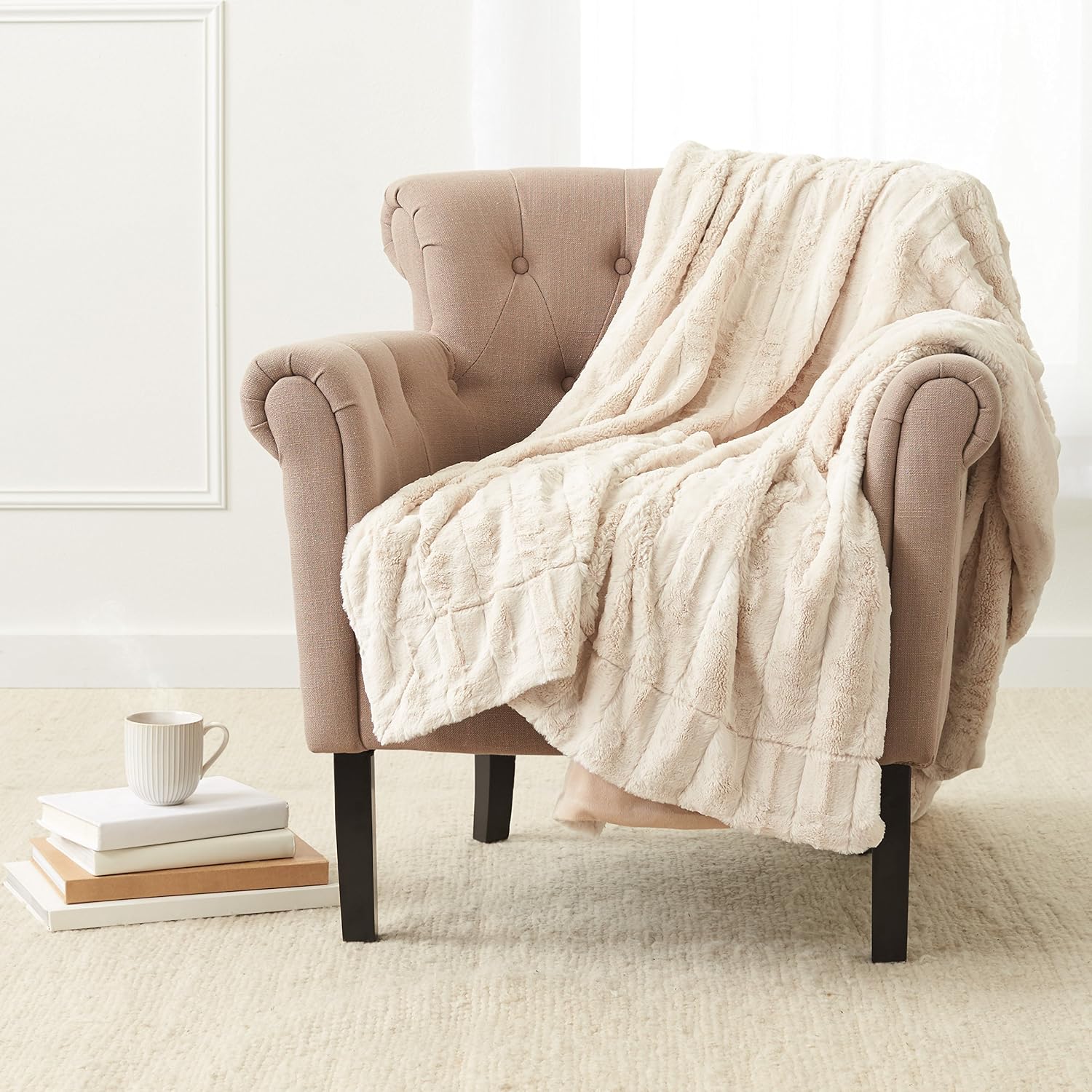 Detalle 2 de Amazon Basics Couverture 150 x 200 cm 🛋