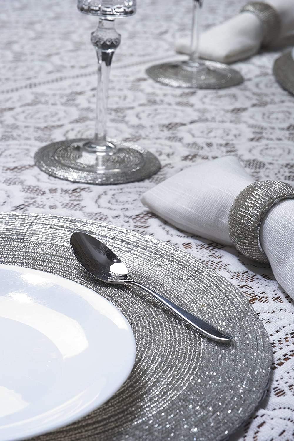 Detalle 2 de Penguin Home® zestaw 12 srebrnych podkładek i obrączek na serwetki ze szklanymi koralikami